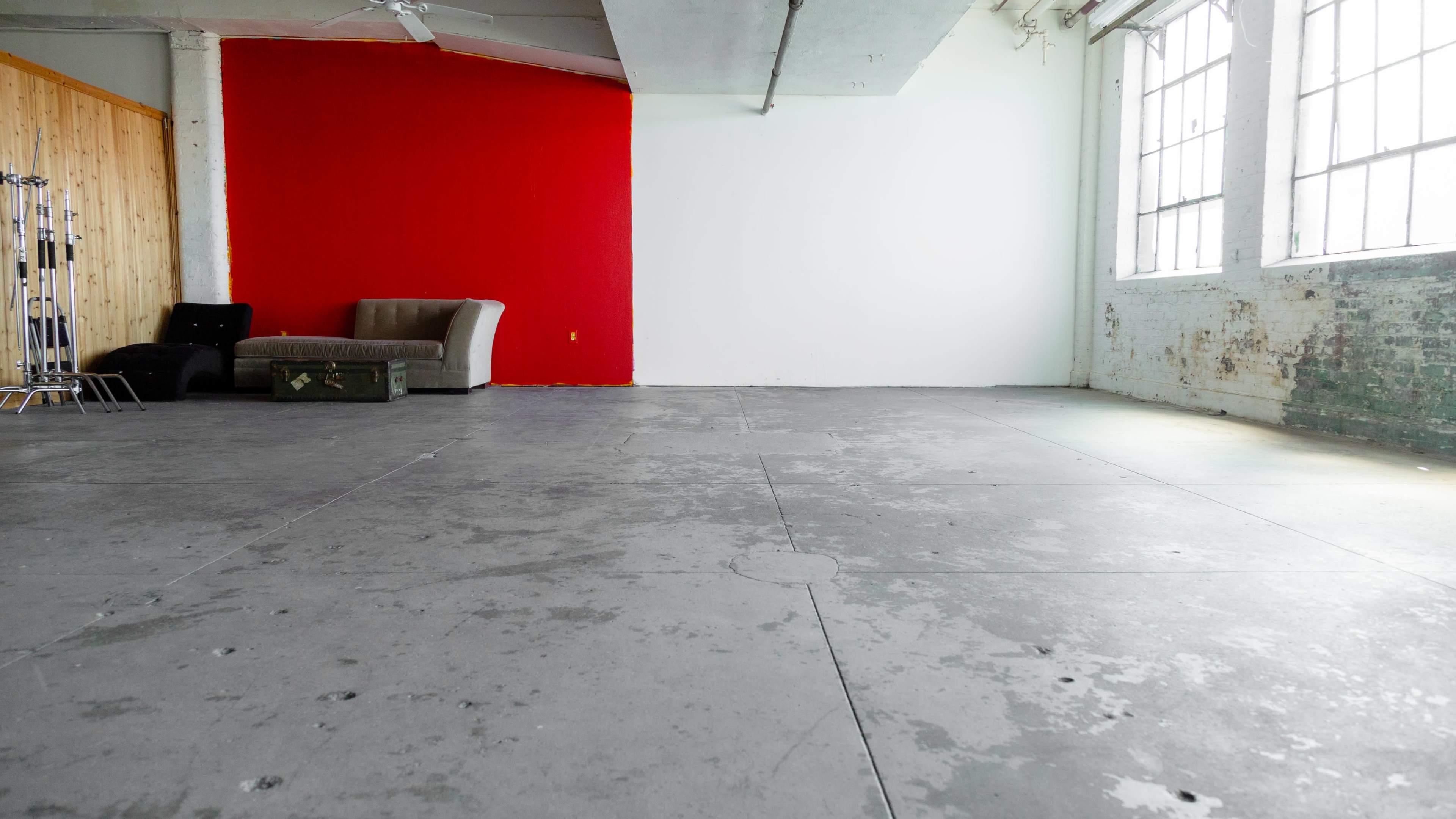 Urban Industrial Loft With Natural Light Image in Little Falls Township, Little Falls, NJ