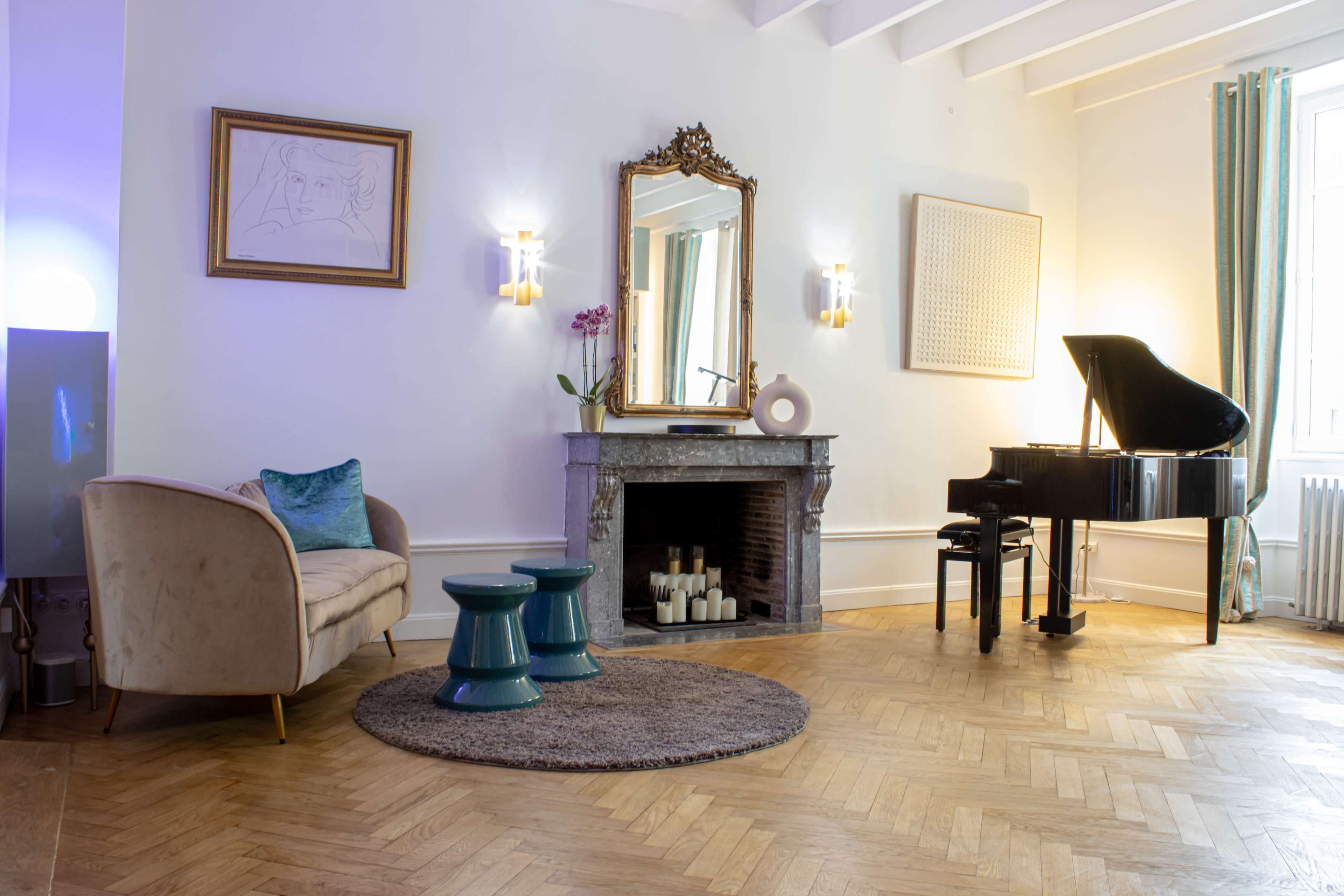 Maison de maître au cœur des vignes Image in , Hiersac