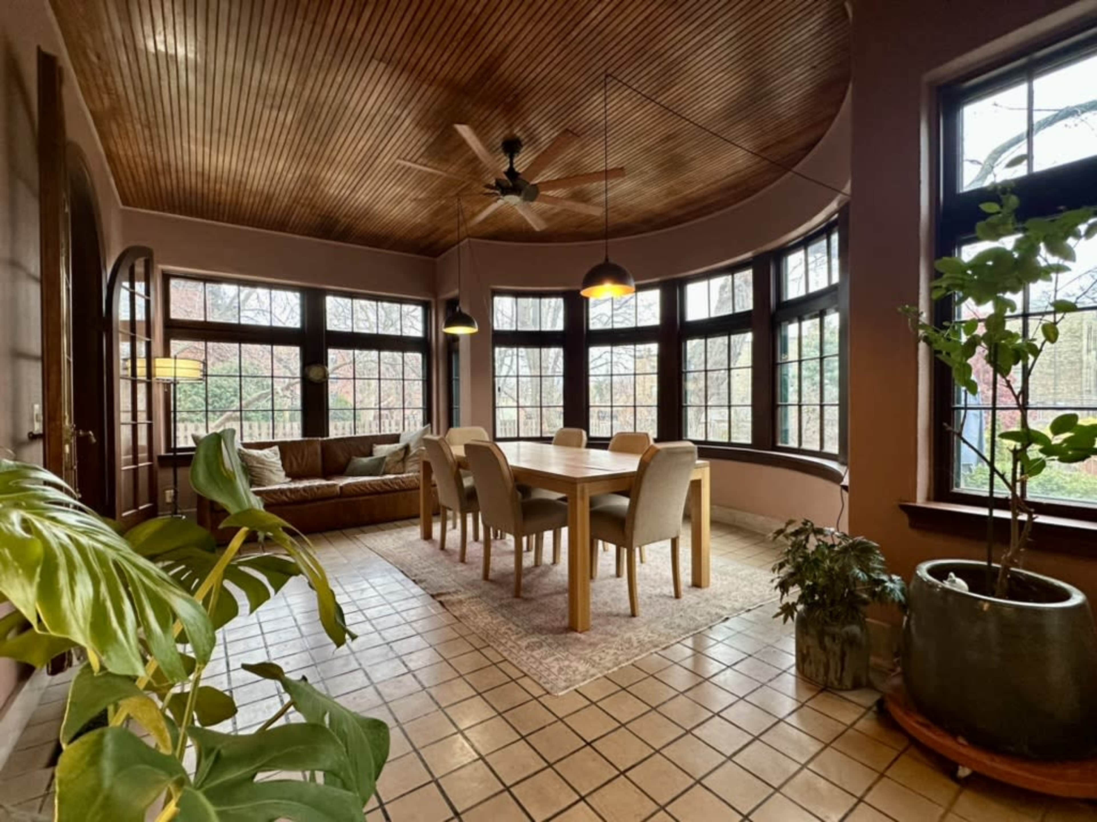 Elegant, Historic Victorian Mansion Image in Summit Hill, Saint Paul, MN