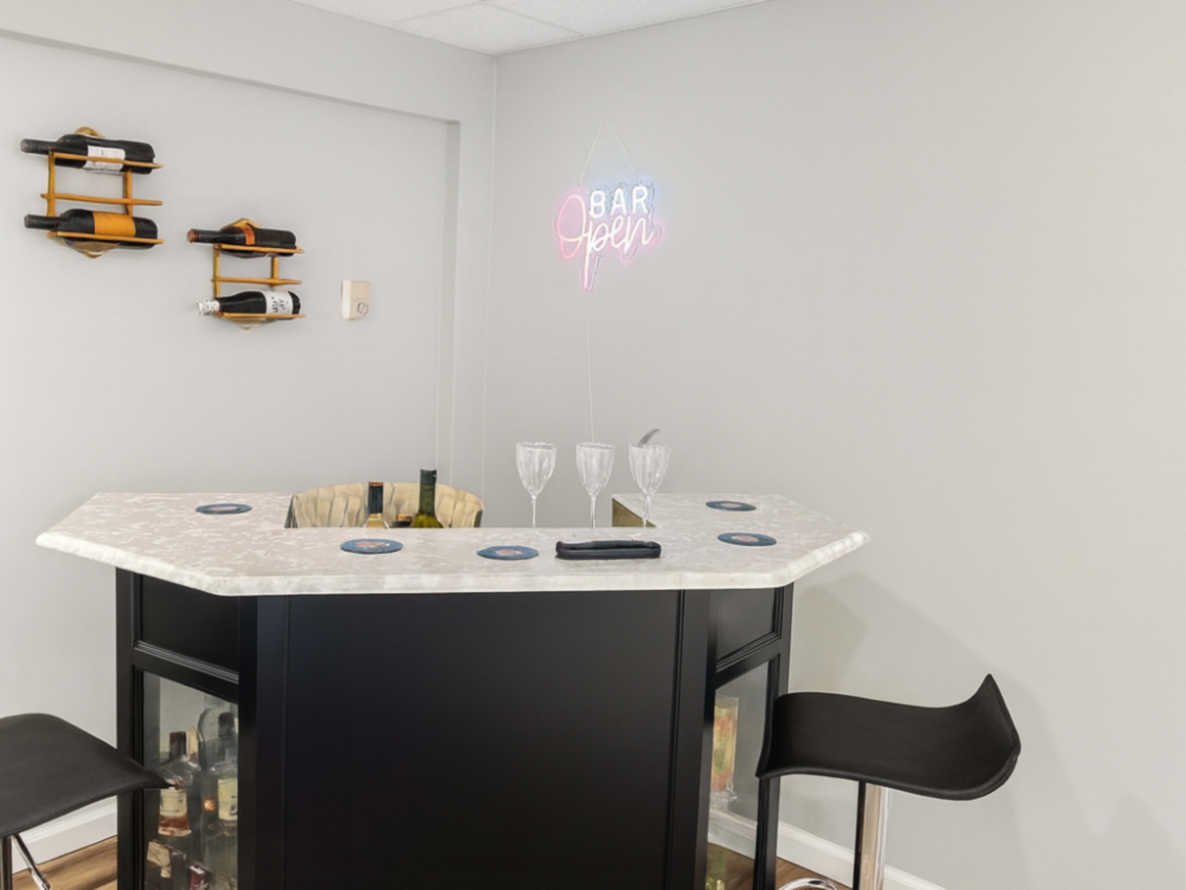 Bar Set Up