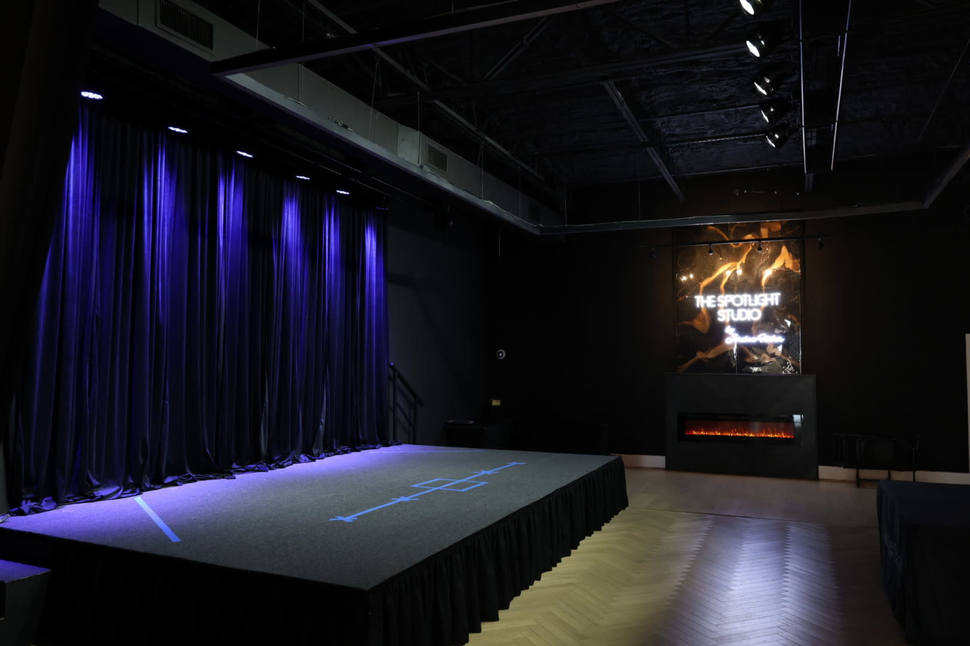 Luxury Stage Studio for Photoshoots, Events, Podcast, & Live Presentations Image in , Houston, TX