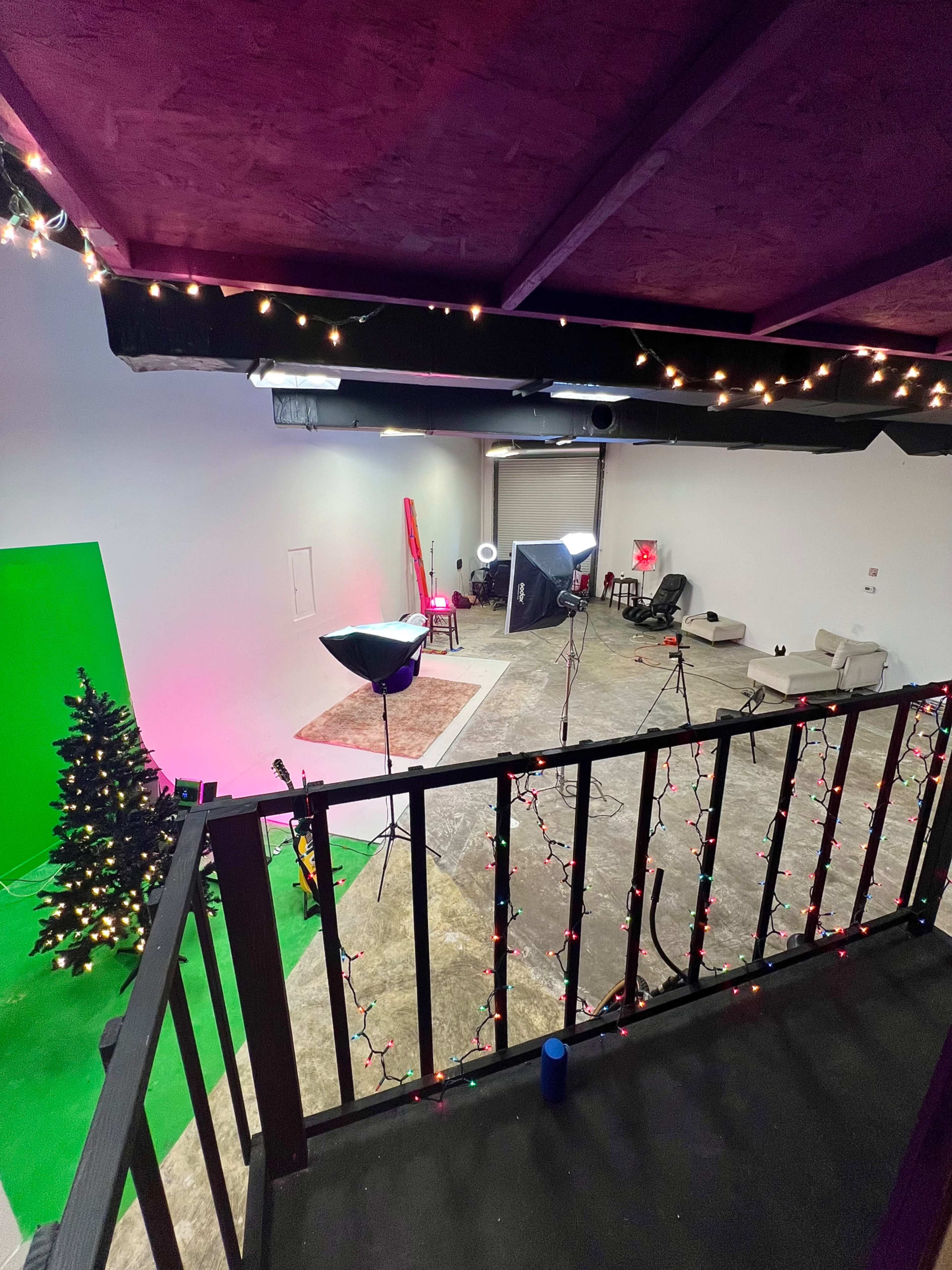 Corporate, warehouse, 2200 plus sqft, lake access, spacious, treehouse, infinity wall, green screen, sound and mixing stage, music studio, photography, videography, film, podcast, Image in North Fort Lauderdale, Fort Lauderdale, FL