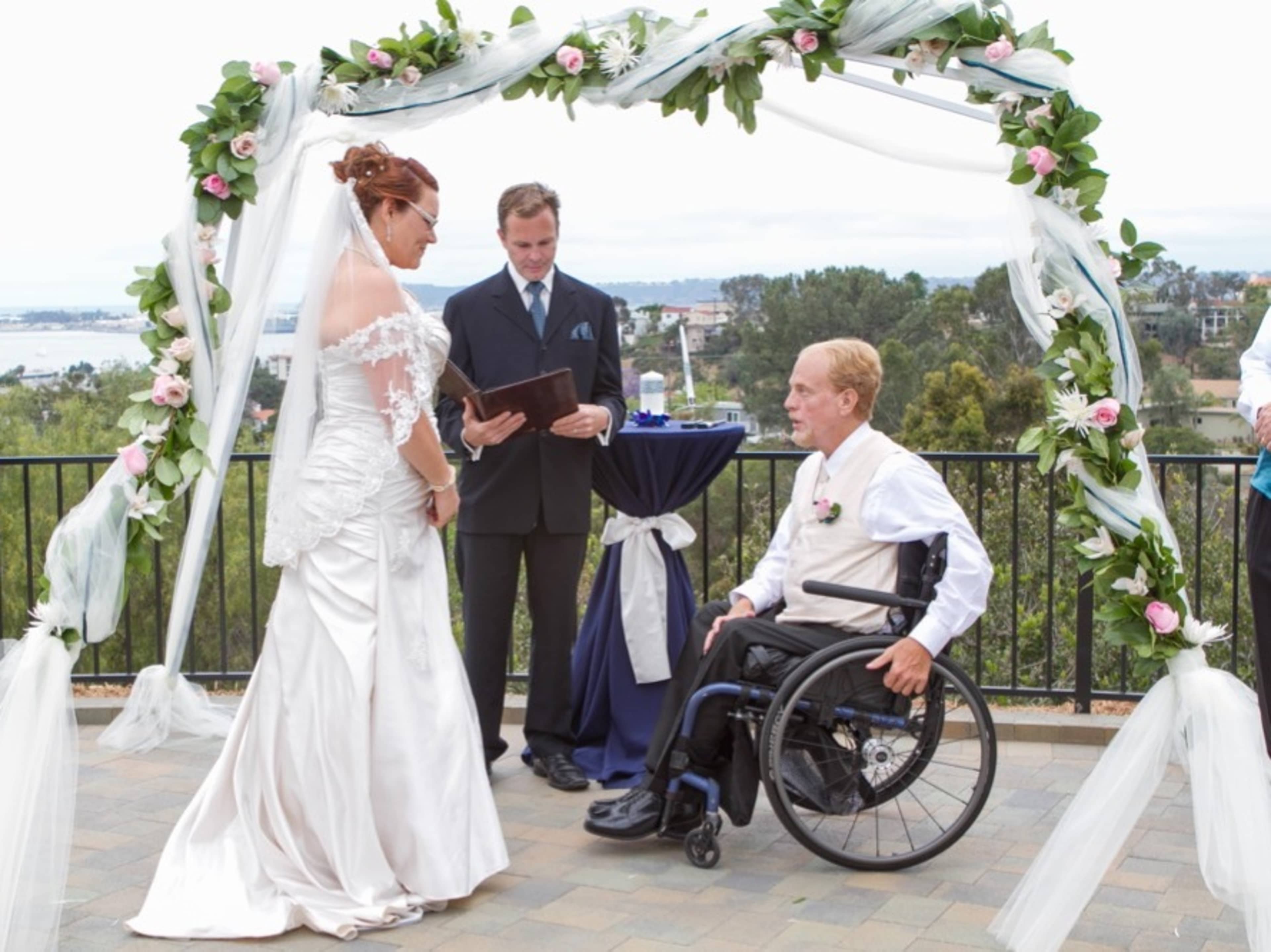 Mr. & Mrs. Arch