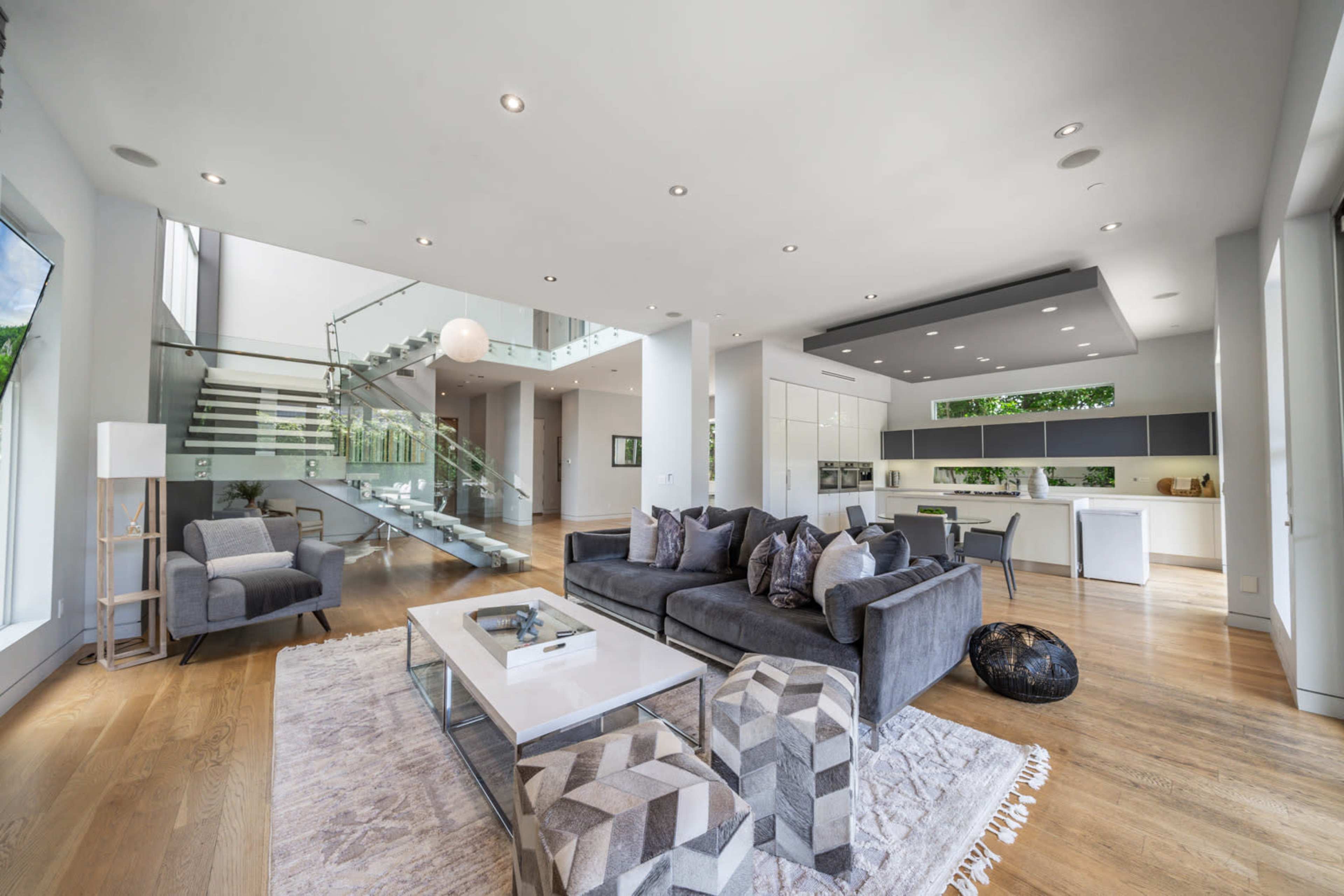 Modern WeHo Villa w/ Pool, Fire Pit & Open-Concept Design Image in Beverly Grove, Los Angeles, CA, CA