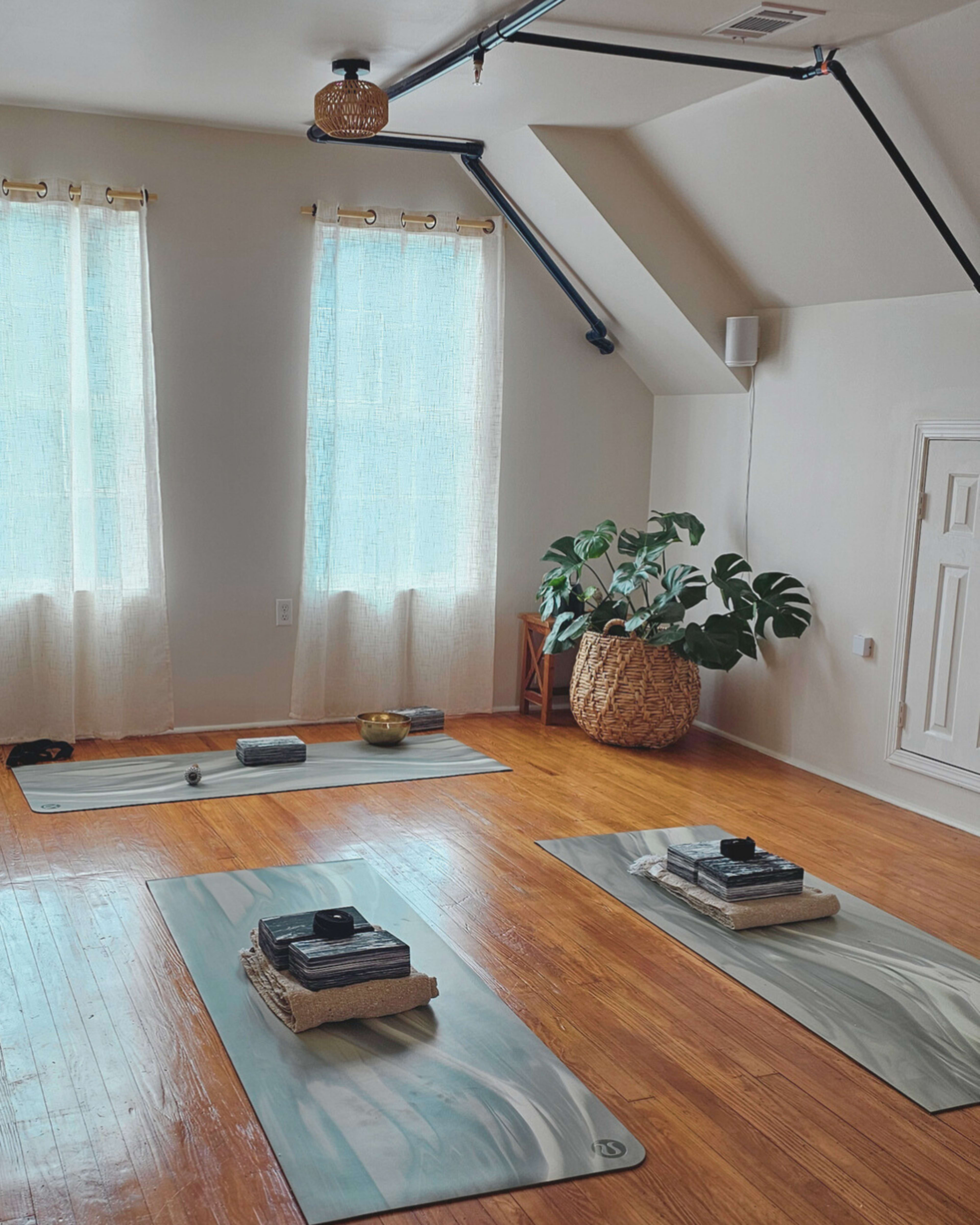 Wellness Studio for Yoga, Pilates, or Group Gatherings Image in Greater Third Ward, Houston, TX
