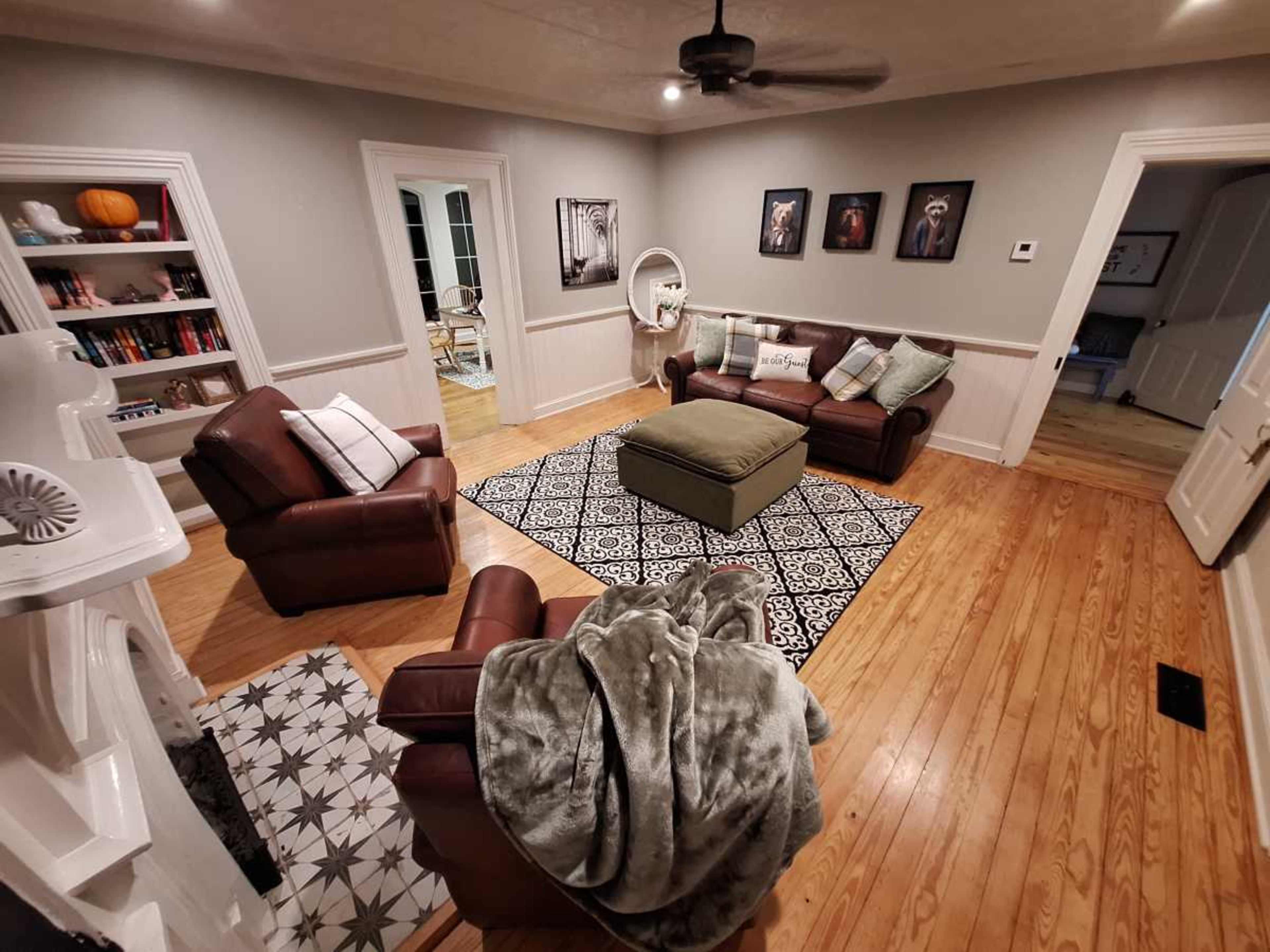 Stunning Farmhouse Getaway with a historic home and refurbished barn Image in , Allensville, KY