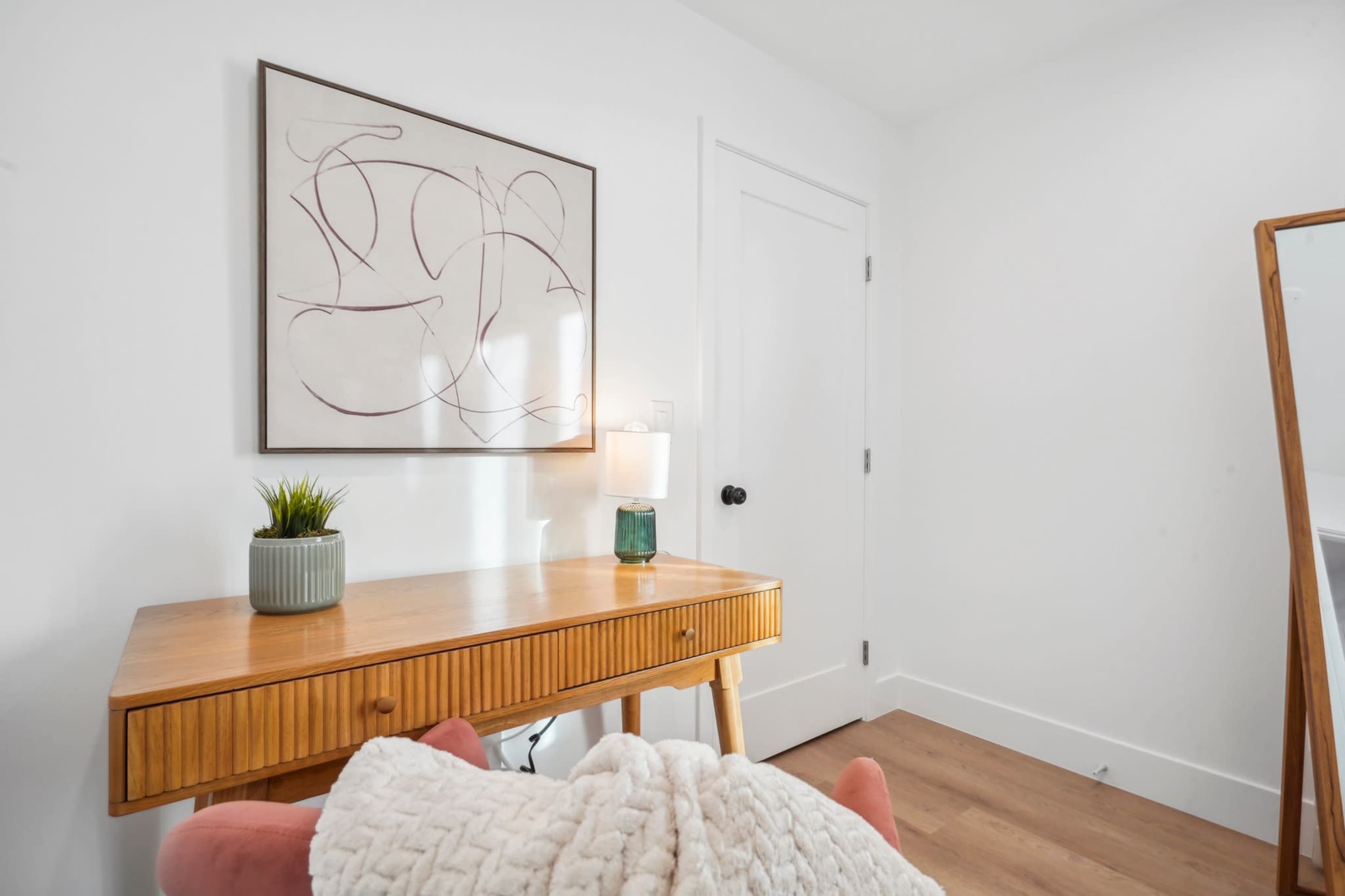 "Designer 2-Story | Perfect for Filming, Meetings & Content Creation" Image in Chatsworth, Chatsworth, CA