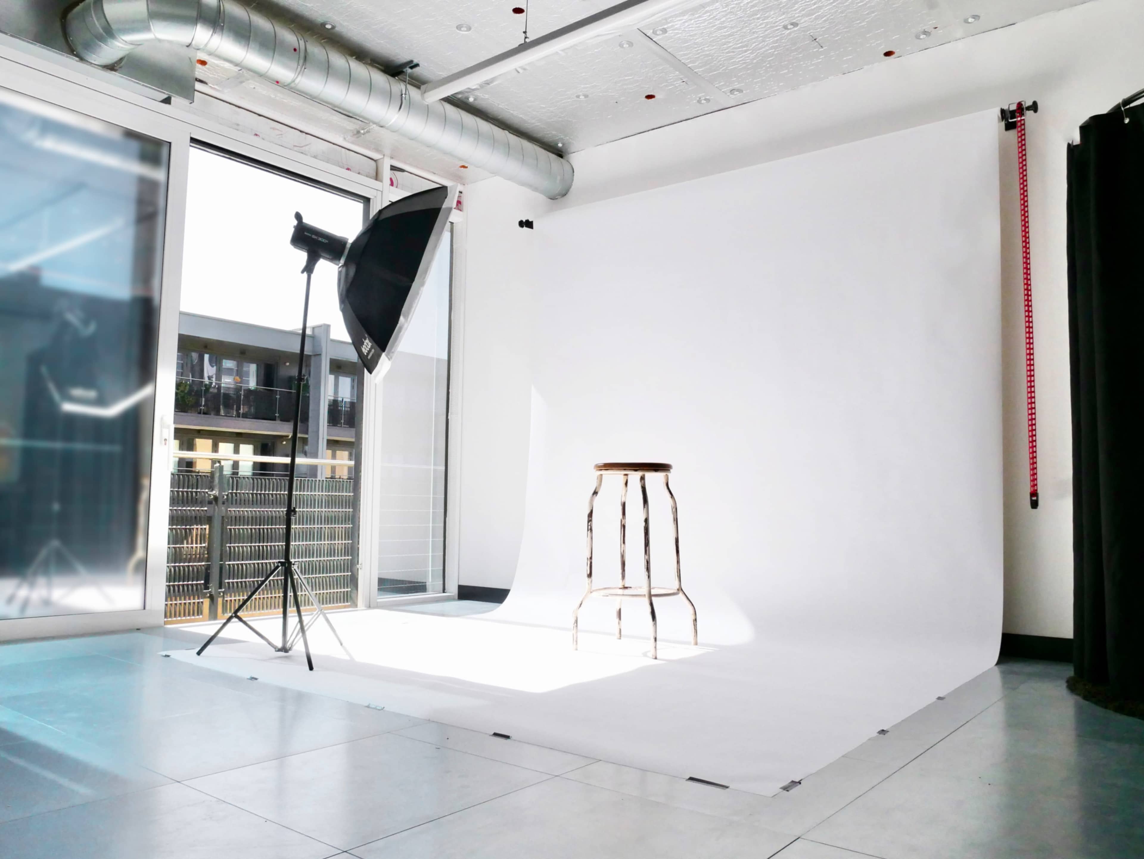 Affordable photography studio in south east London, all kit included Image in Greenwich, London, ENG