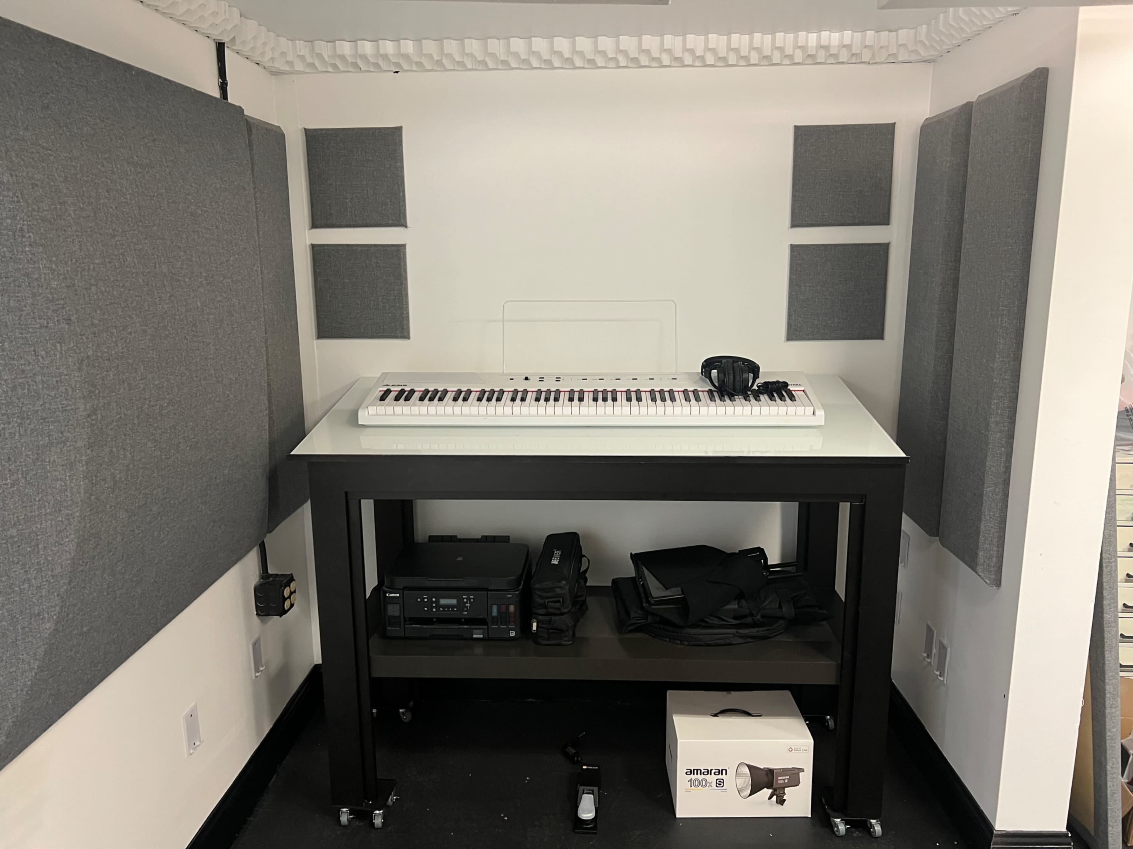 Pro Podcast Studio – 24/7 Entry, $15K Gear, RT60 0.3 s Image in Brighton, Brighton, MA