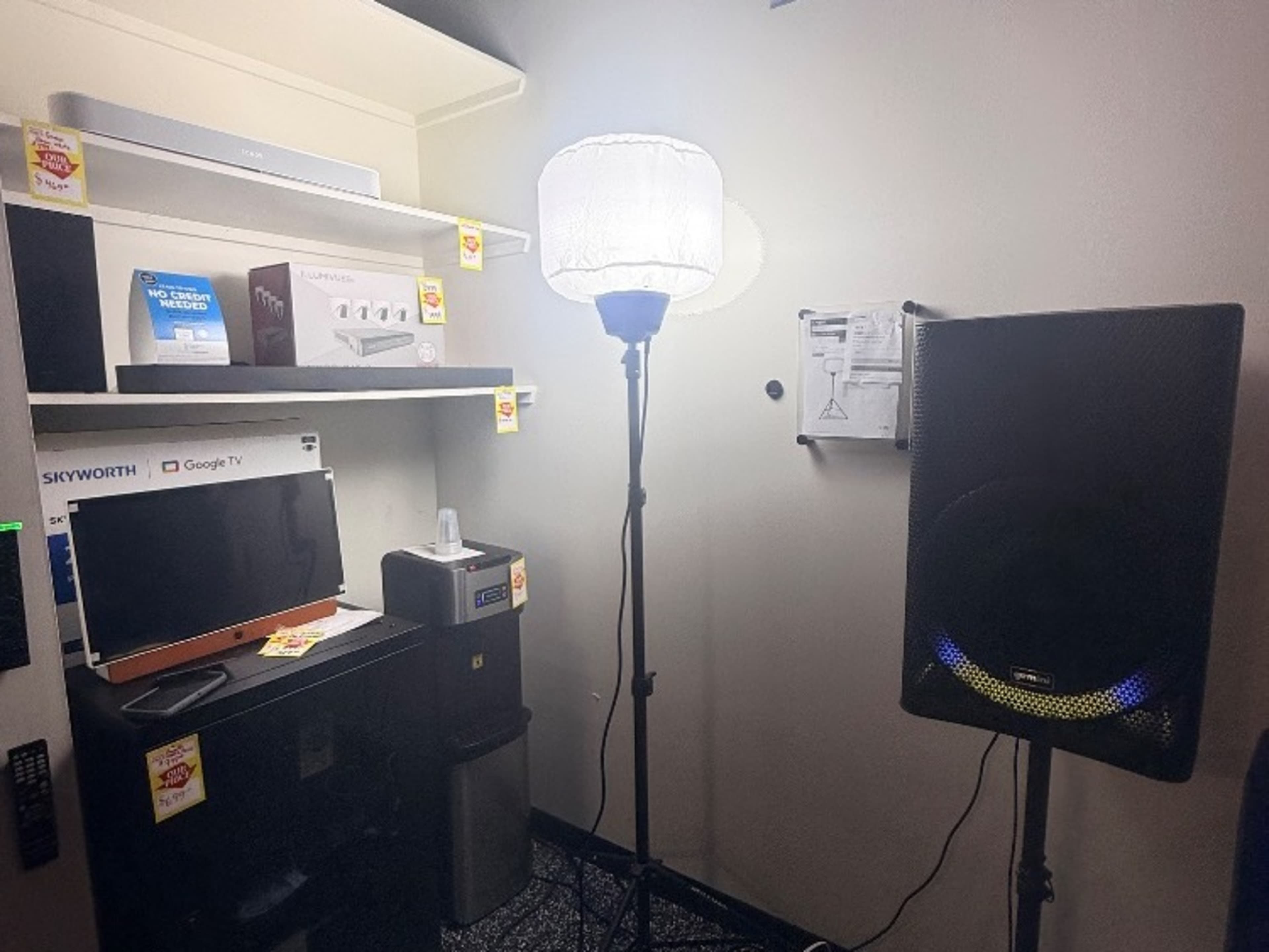 LED light for content recording 
