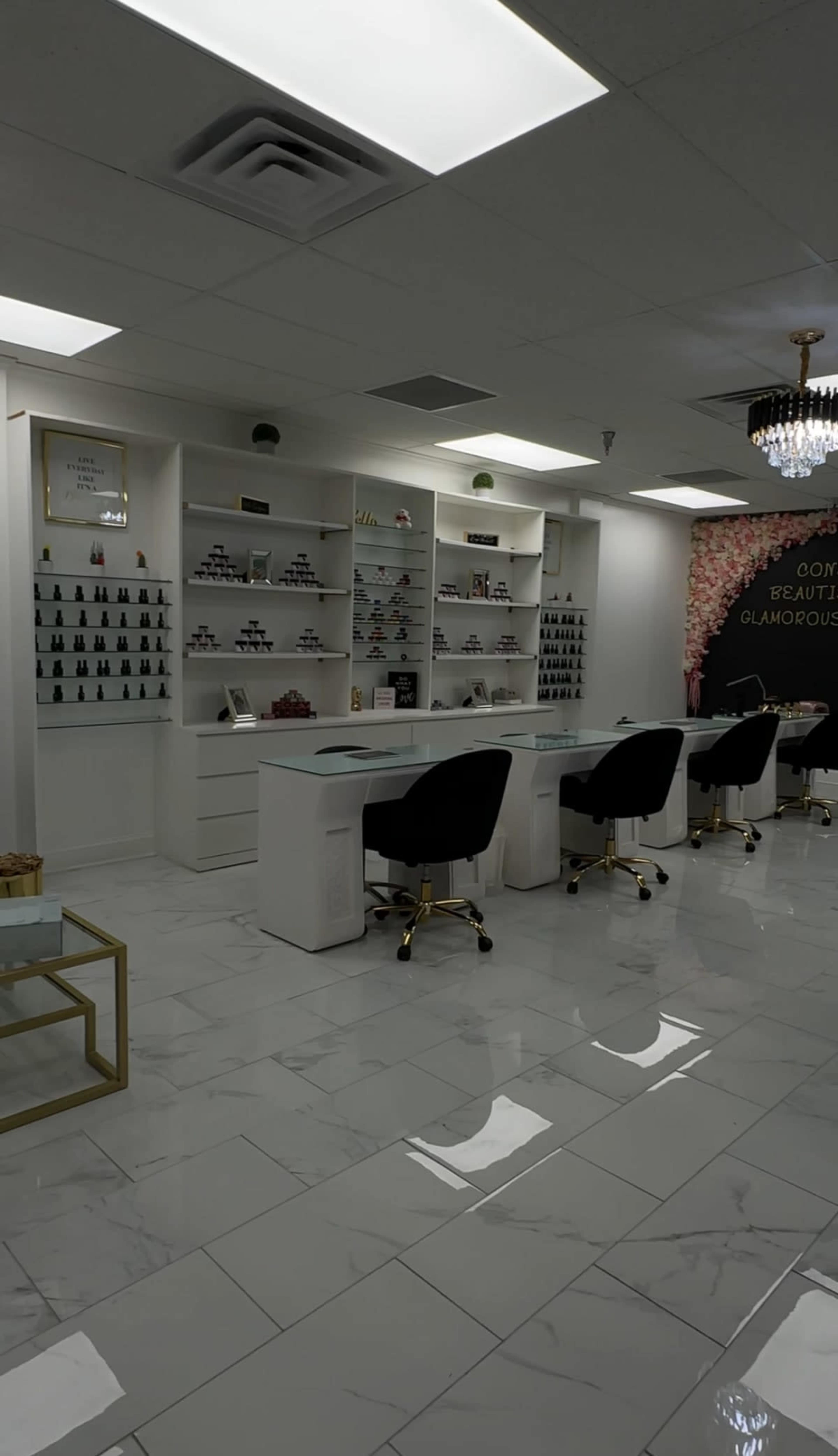 Elegant Creative Space for Classes & Meetings Image in Lochearn, Pikesville, MD