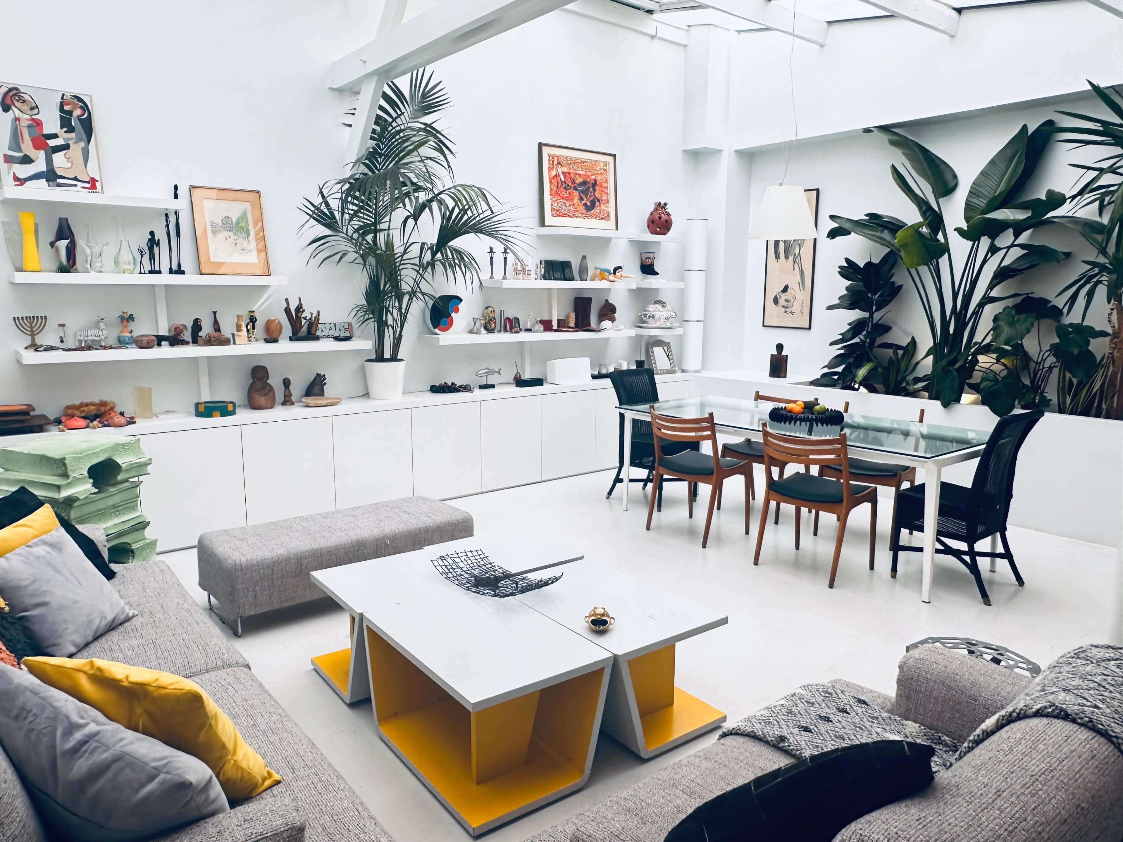 Loft oasis sous verrière vegétalisée paris 11 en RDC & Parking privé Image in Ste Marguerite, Paris