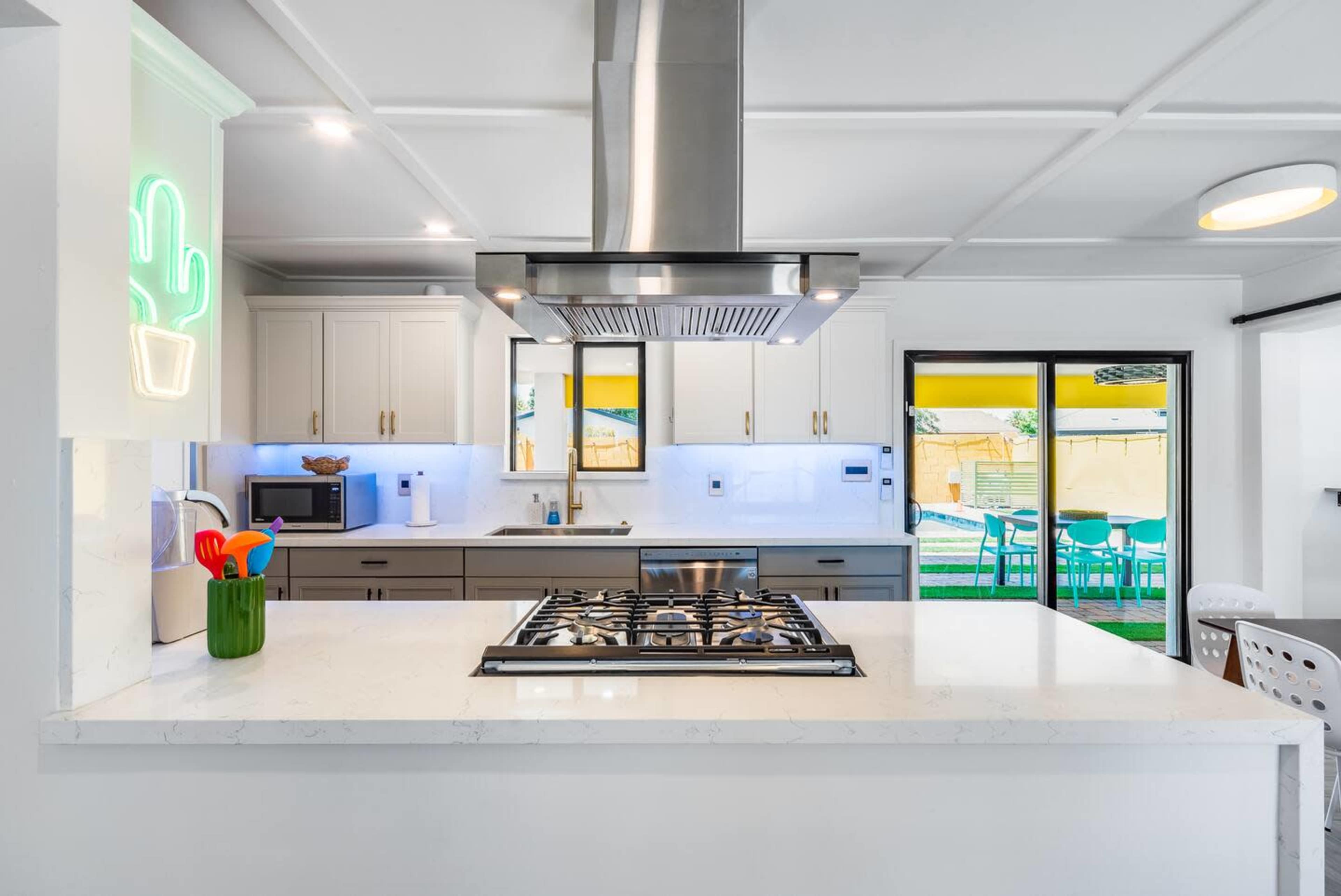 Mads' Saguaro – Scottsdale Modern Home for Productions & Meetings Near Old Town Image in Southwest Village, Scottsdale, AZ