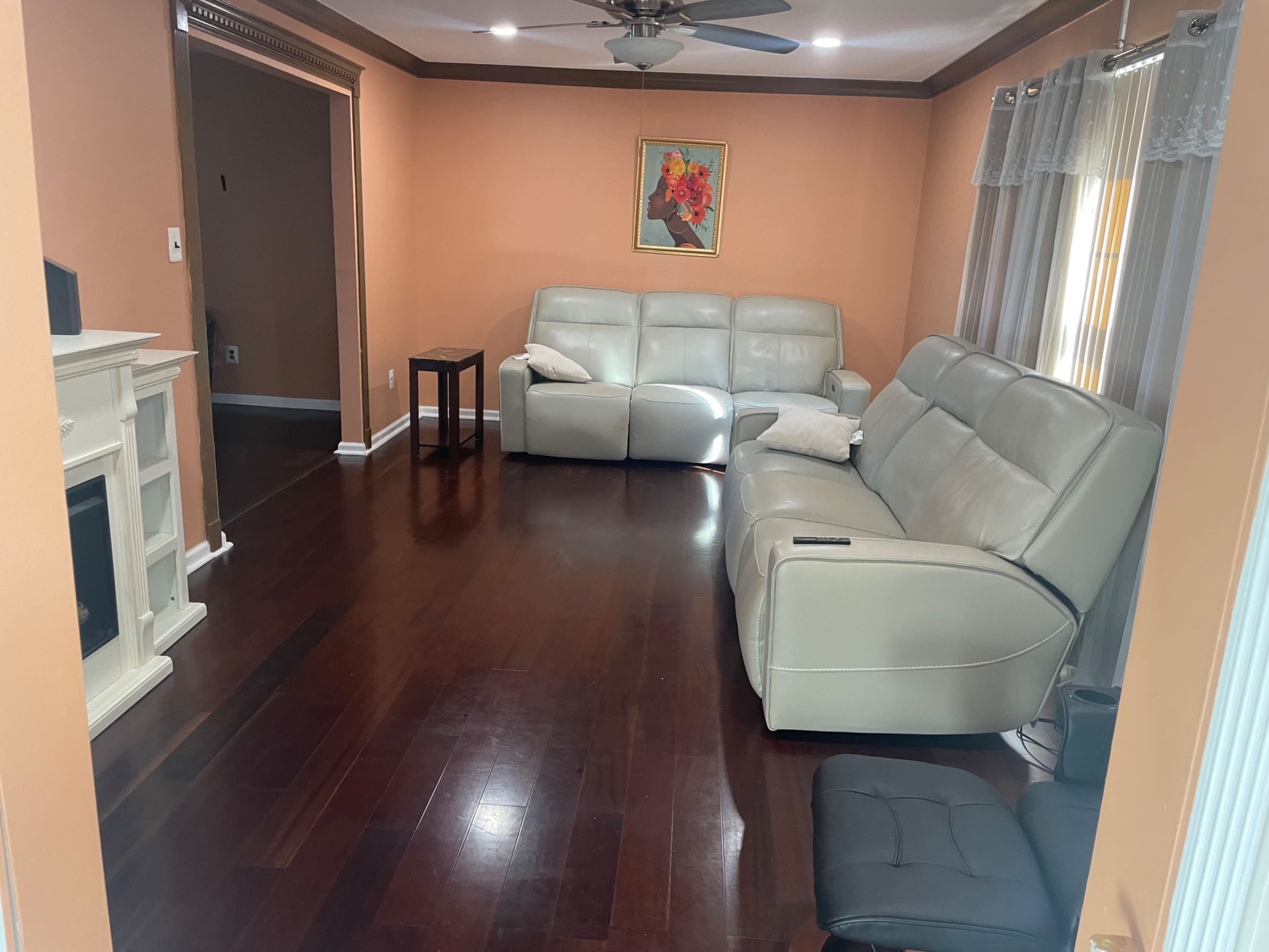 Spacious Home with Backyard Image in Burlington, Burlington, NJ