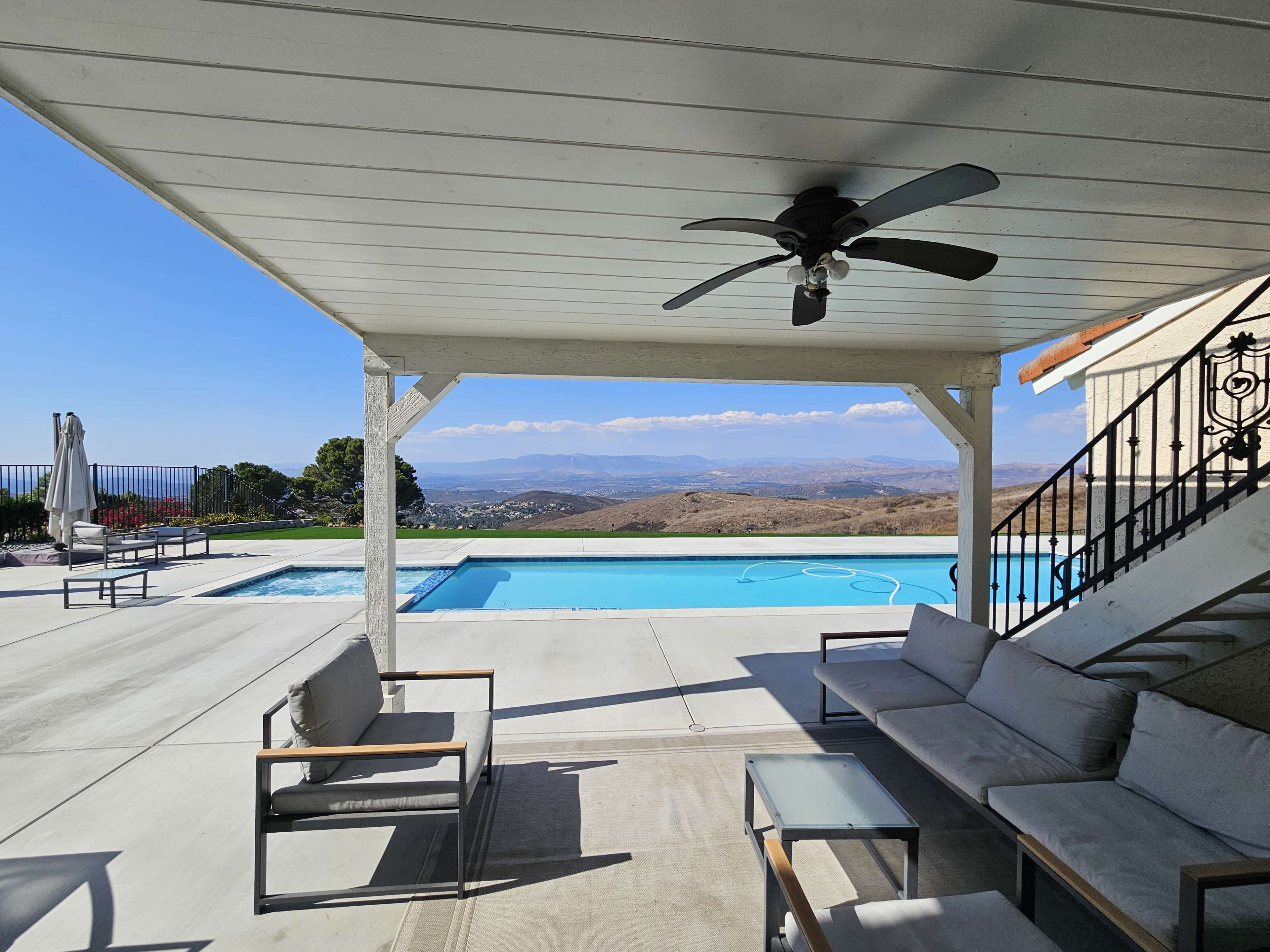 Hillside Pool Back Yard with Mountain and Oceanview Image in Thousand Oaks, Thousand Oaks, CA