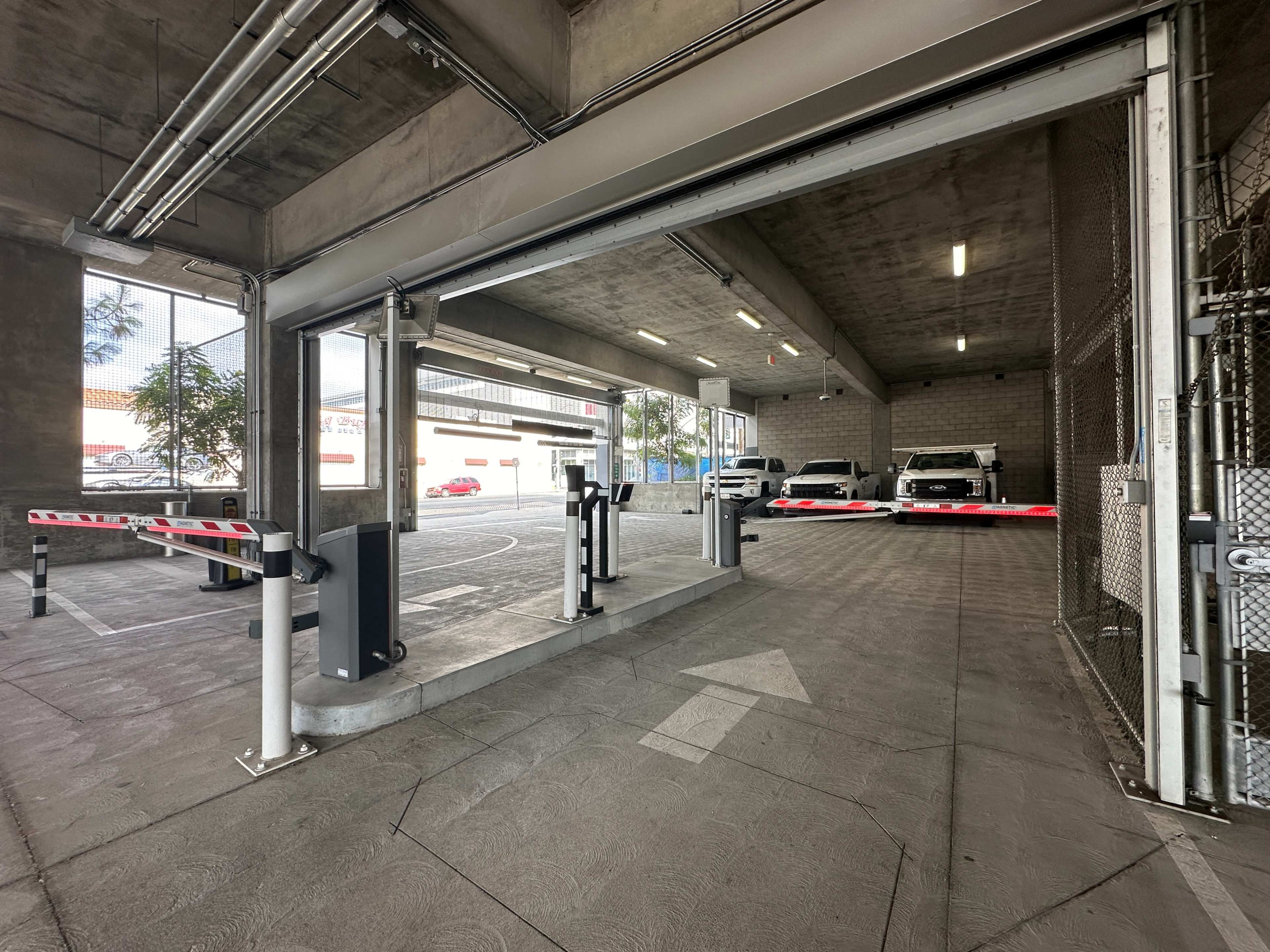 Six Story Parking Structure in East Hollywood with Panoramic Views Image in Central LA, Los Angeles, CA