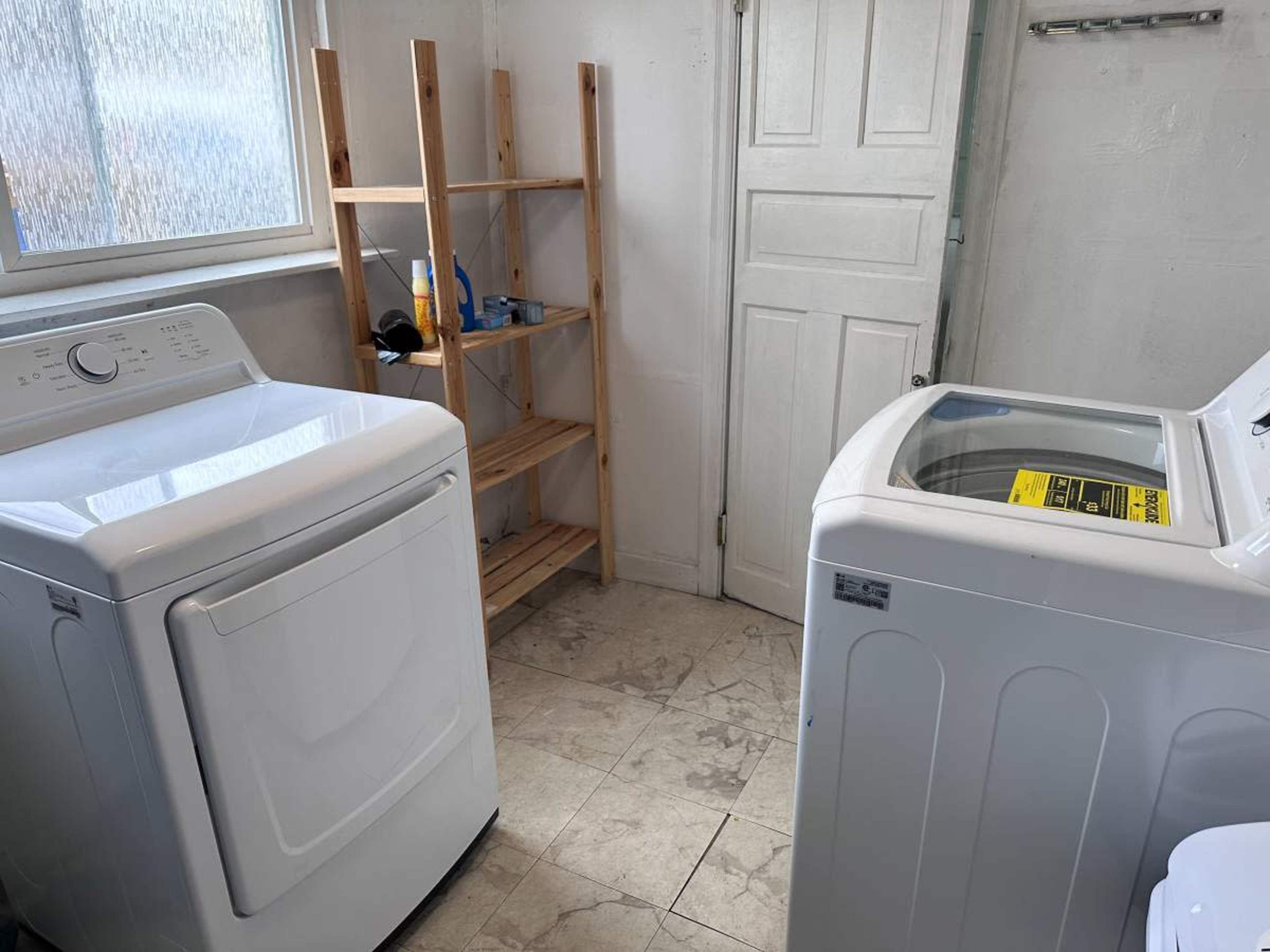 Germnatown Twin with lots of space and Light Image in Northwest Philadelphia, Philadelphia, PA