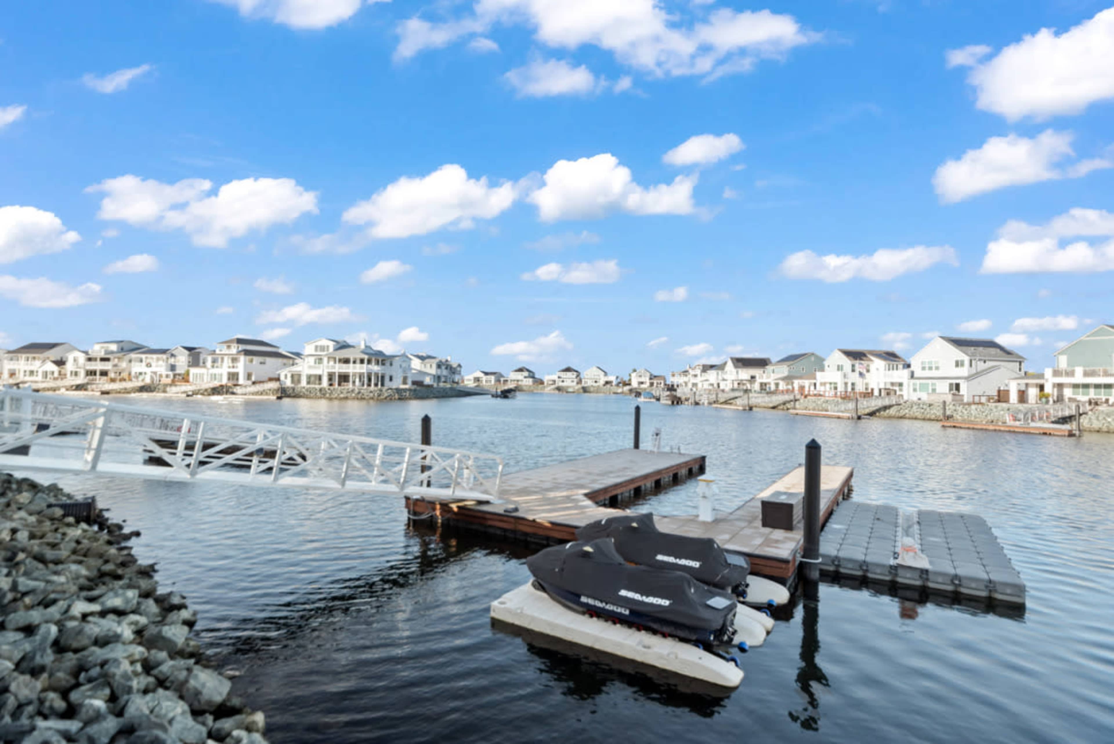 Lakehouse waterfront retreat Image in Bethel Island, Bethel Island, CA