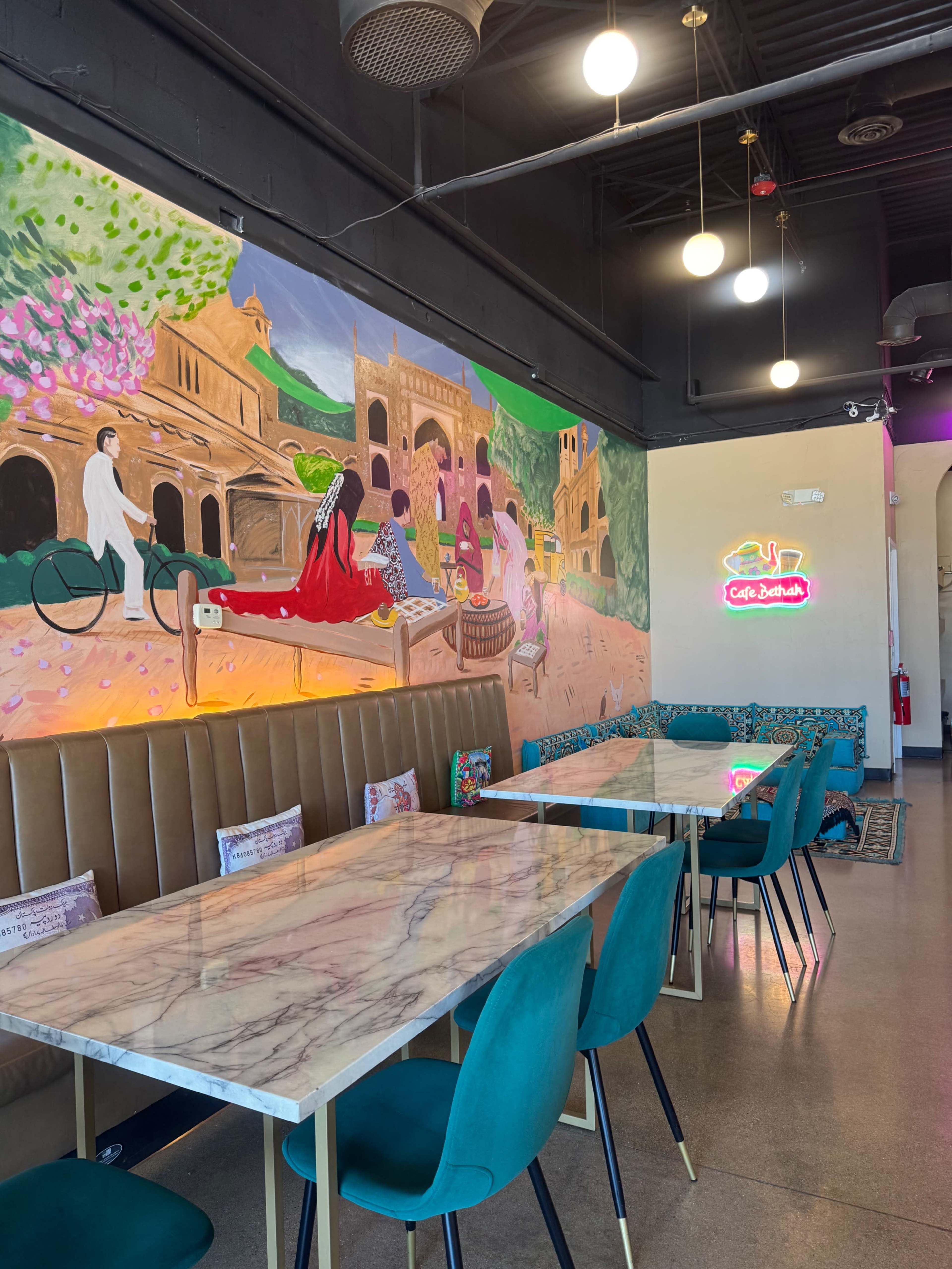 Versatile Café & Event Space with Indoor-Outdoor Flexibility Image in York Township, Lombard, IL