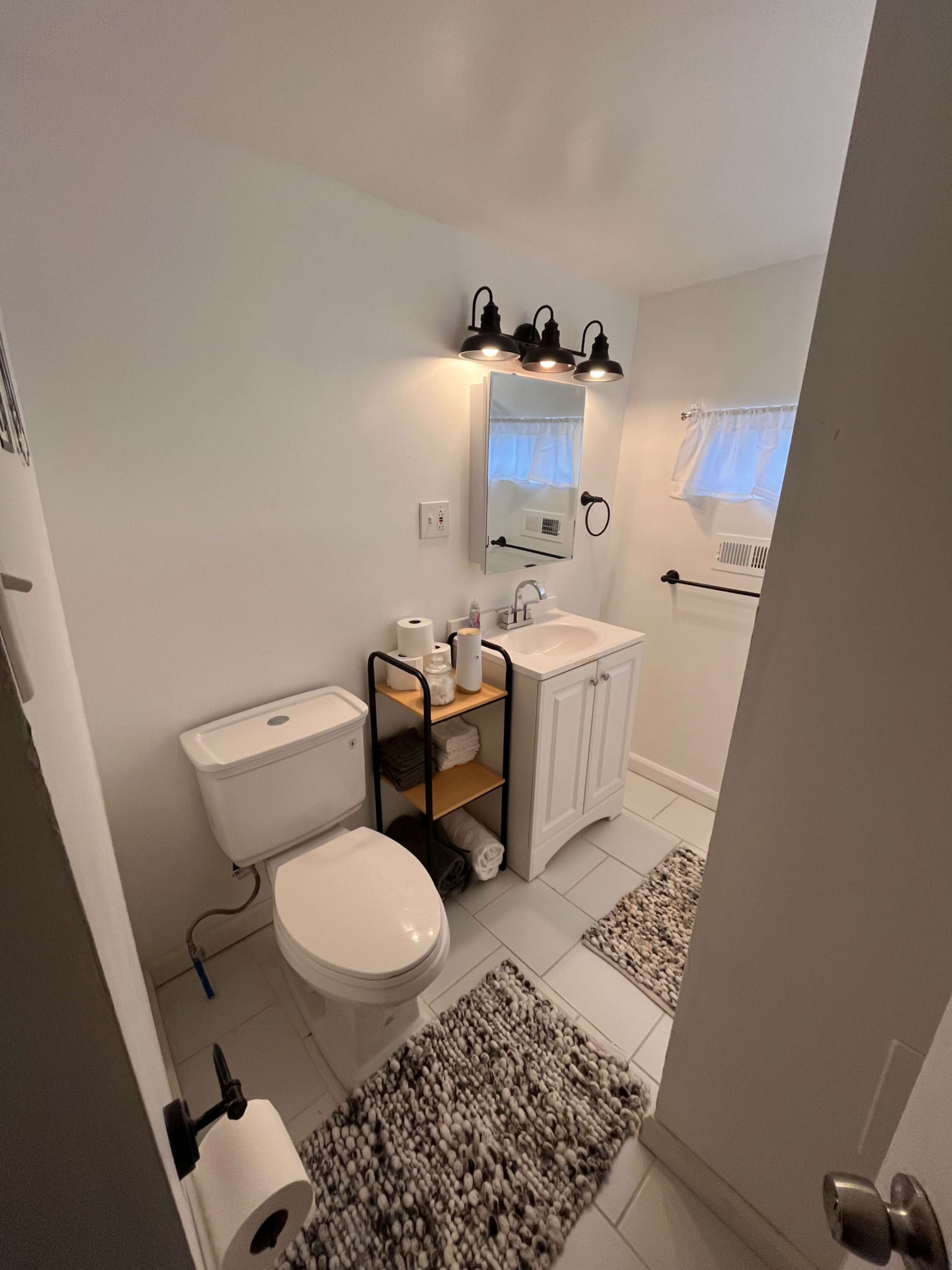 Your Home Away From Home: Serenity Stays Image in Olney-Oak Lane, Philadelphia, PA