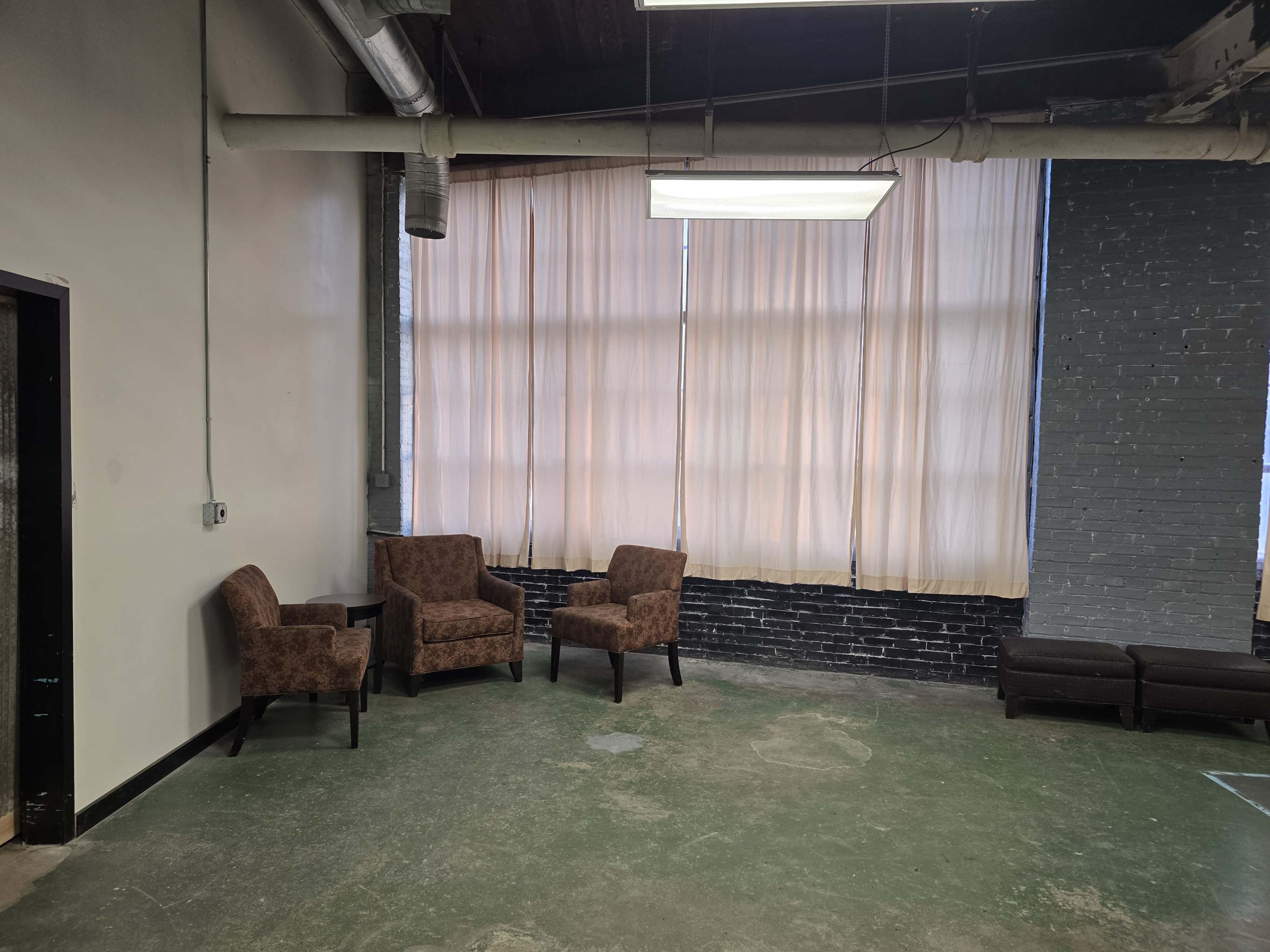 Green Room Image in Elkhart Township, Goshen, IN