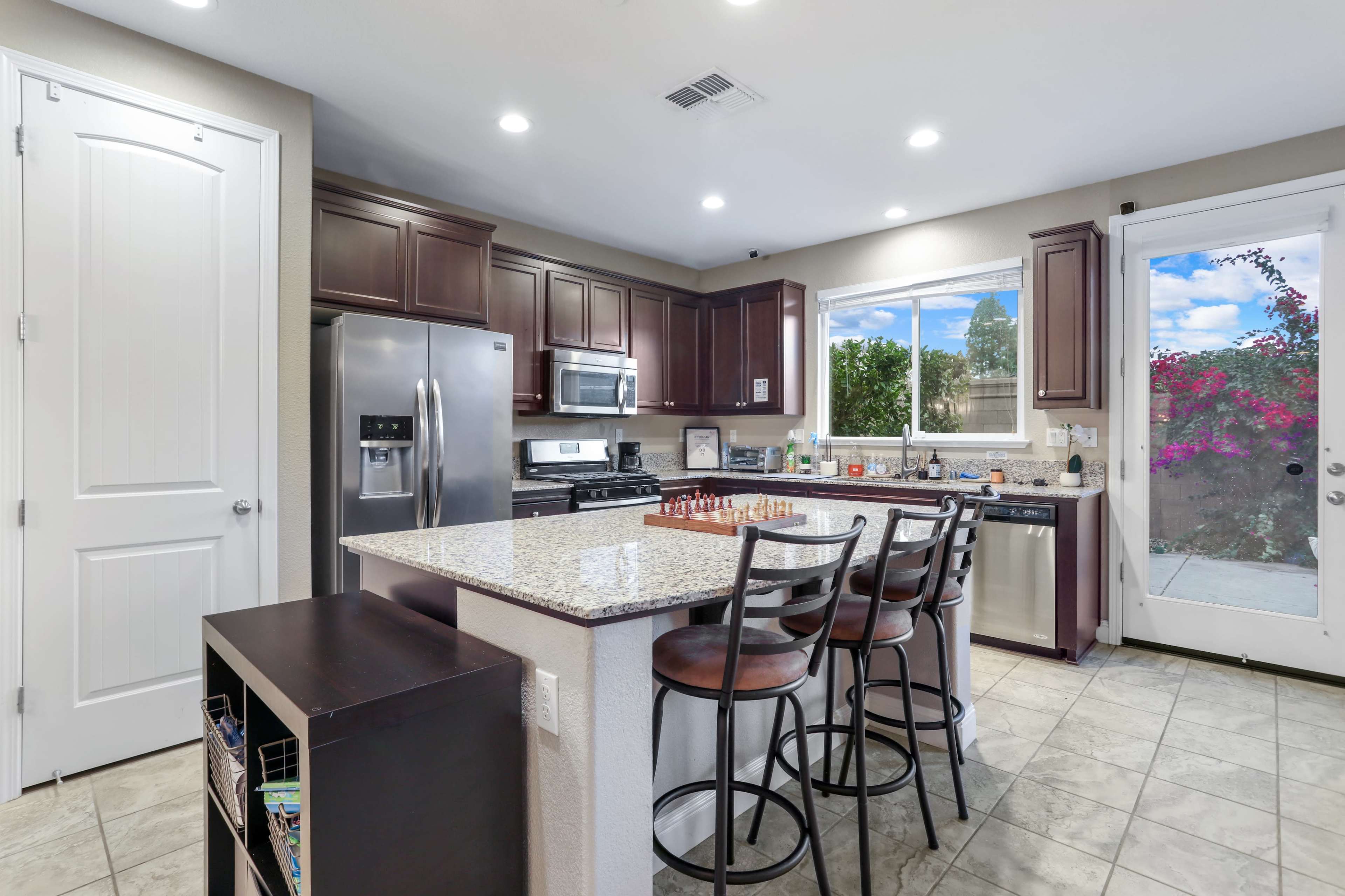 Vibrant Open Space Inspired Home Image in Pittsburg, Pittsburg, CA