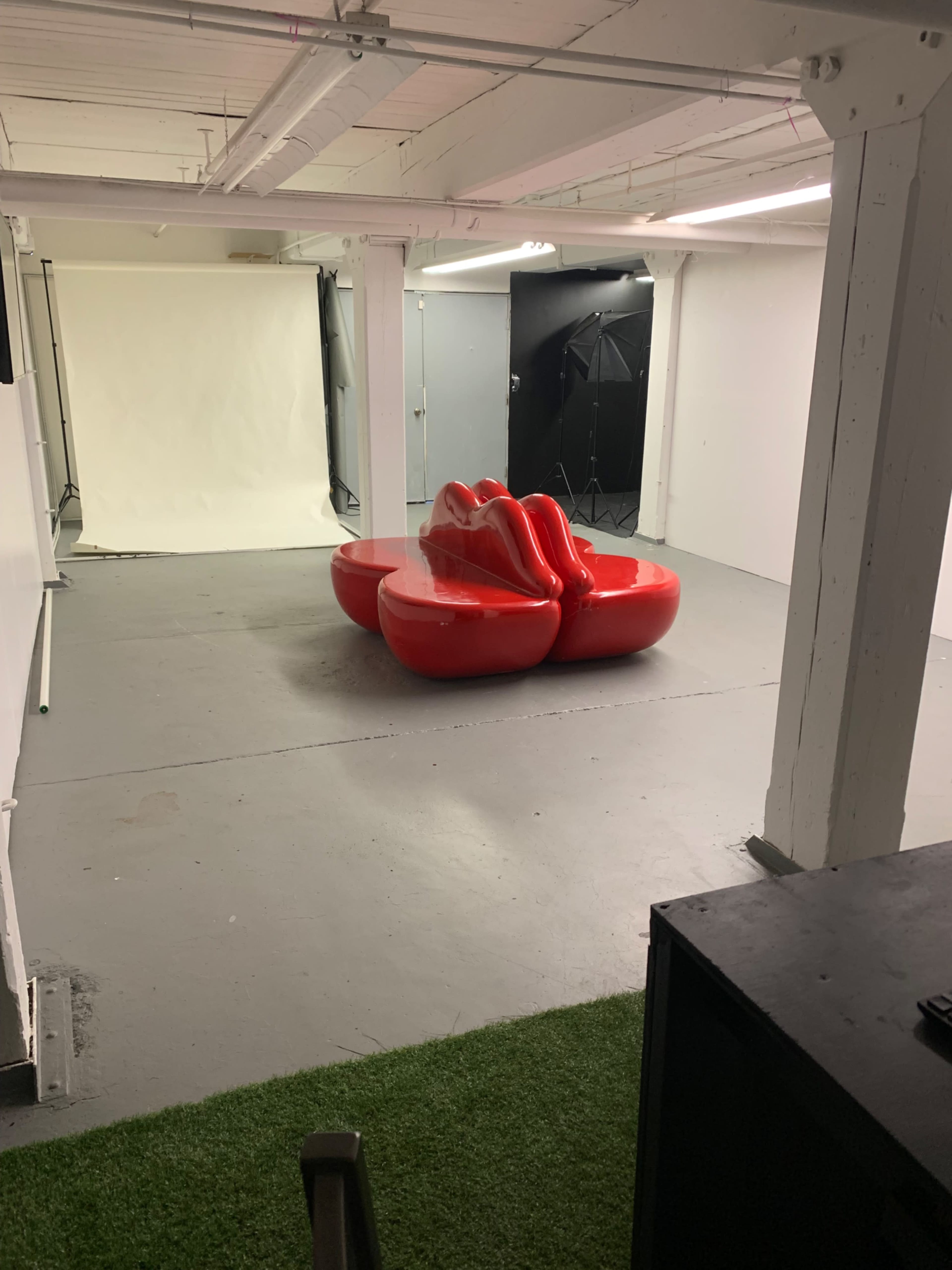 Loft, studio, dance hall kind of space. With much room & everything in it is interchangeable for your own preference & can also be taken out if needed completely empty Image in East End, Bridgeport, CT