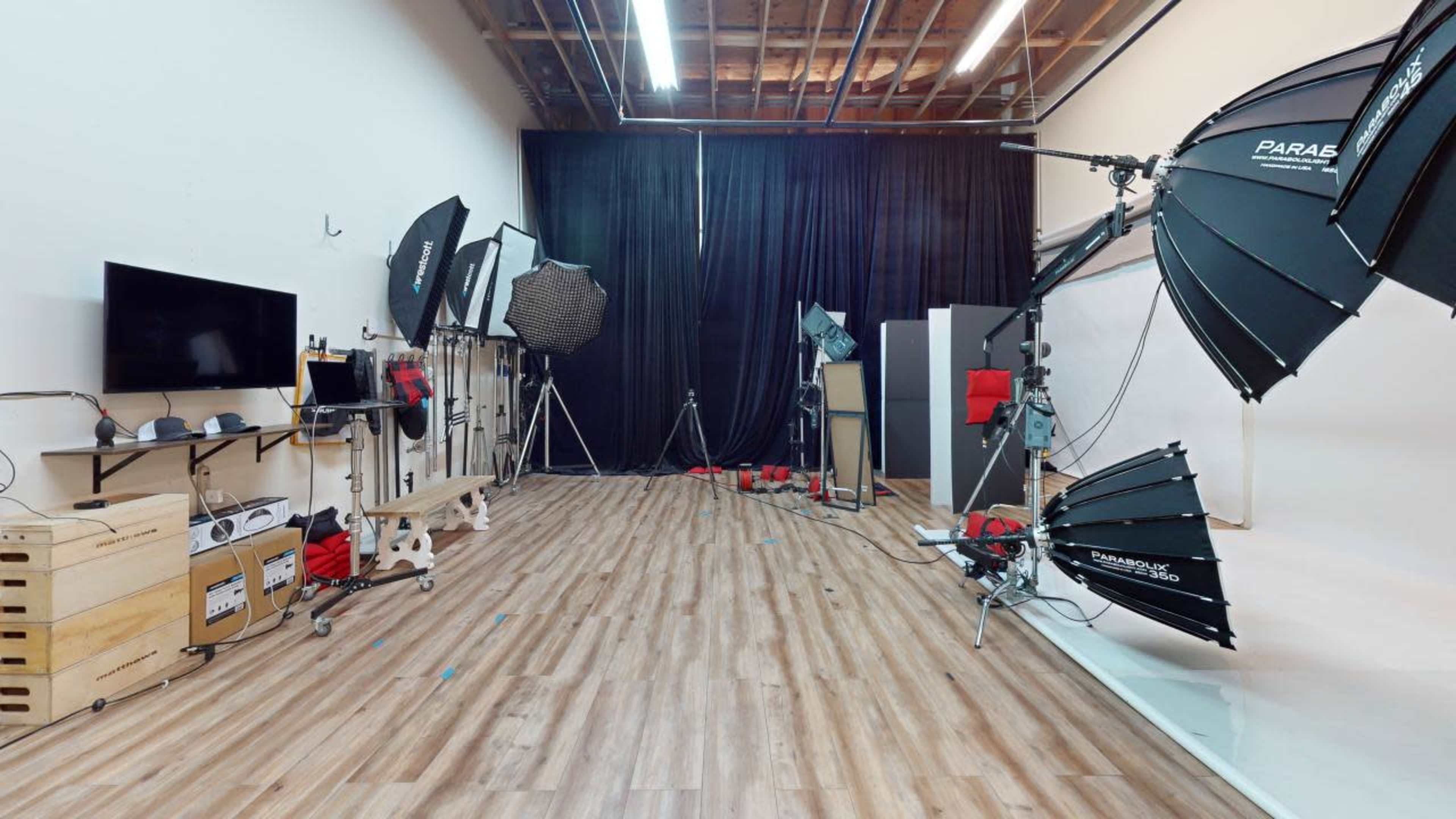 Professional Photo & Video Studio with Office Space Image in , Salinas, CA