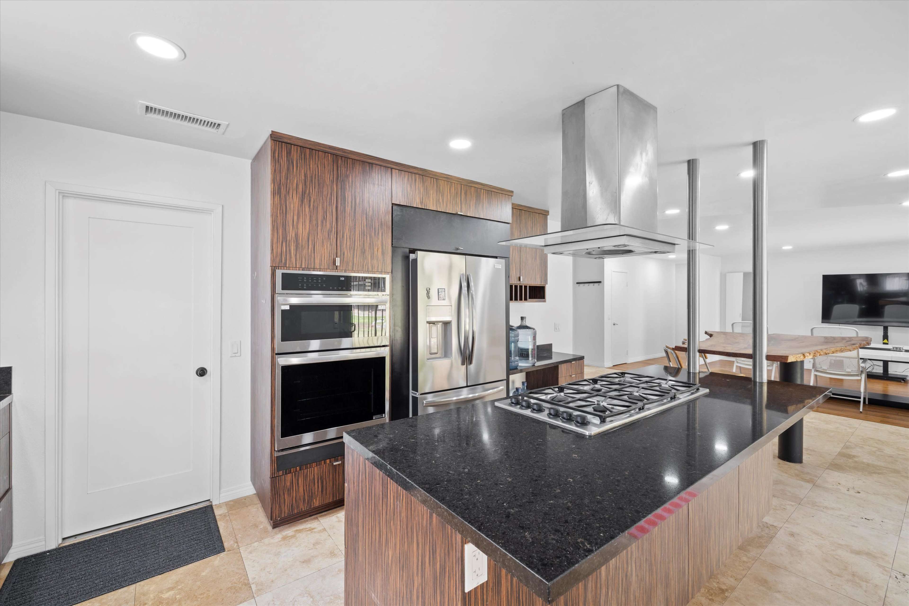 Modern Comfort in Carlsbad, CA Image in Carlsbad, Carlsbad, CA