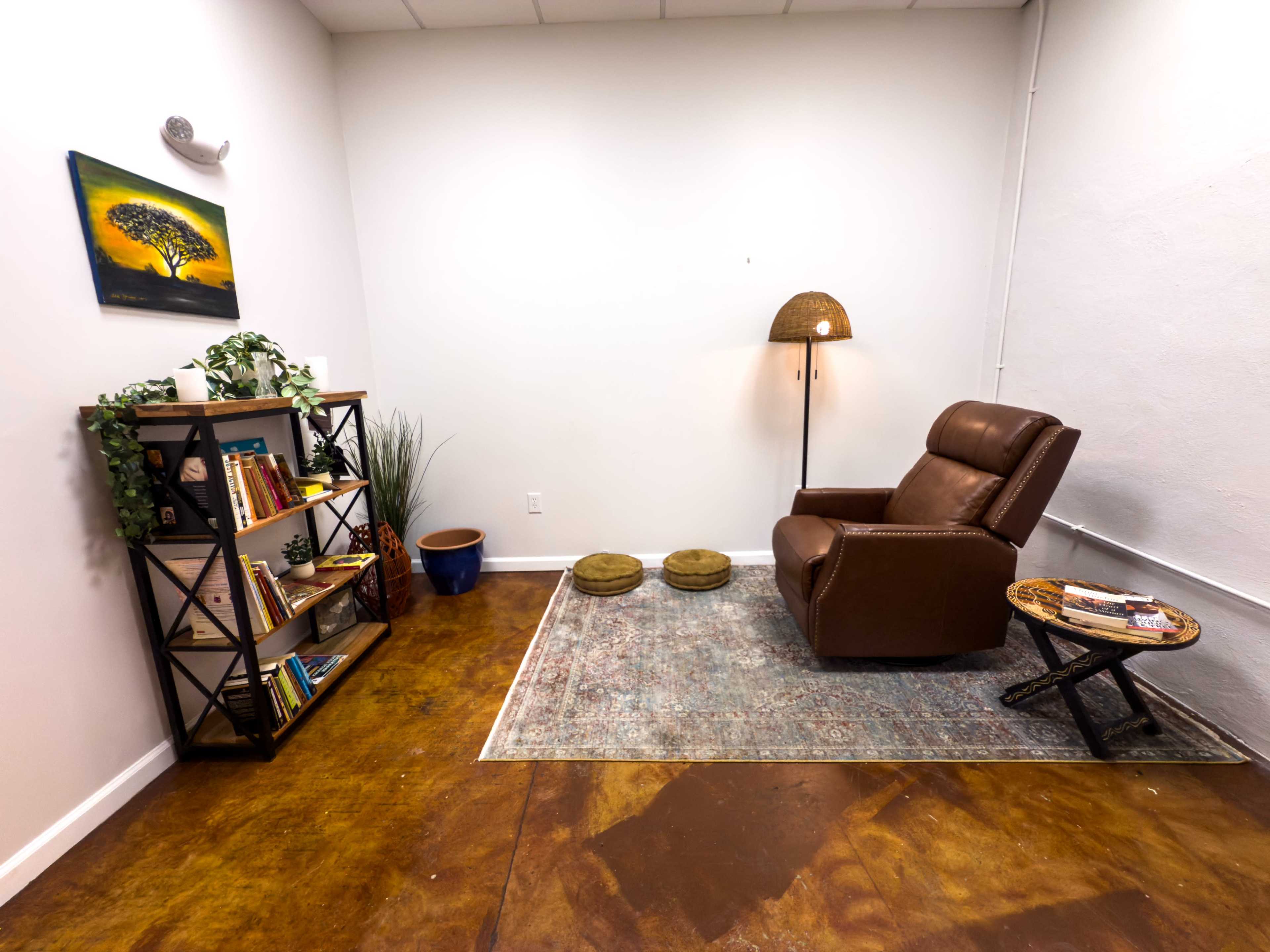 Cozy Private Meeting Space Image in Upper North Philadelphia, Philadelphia, PA, PA