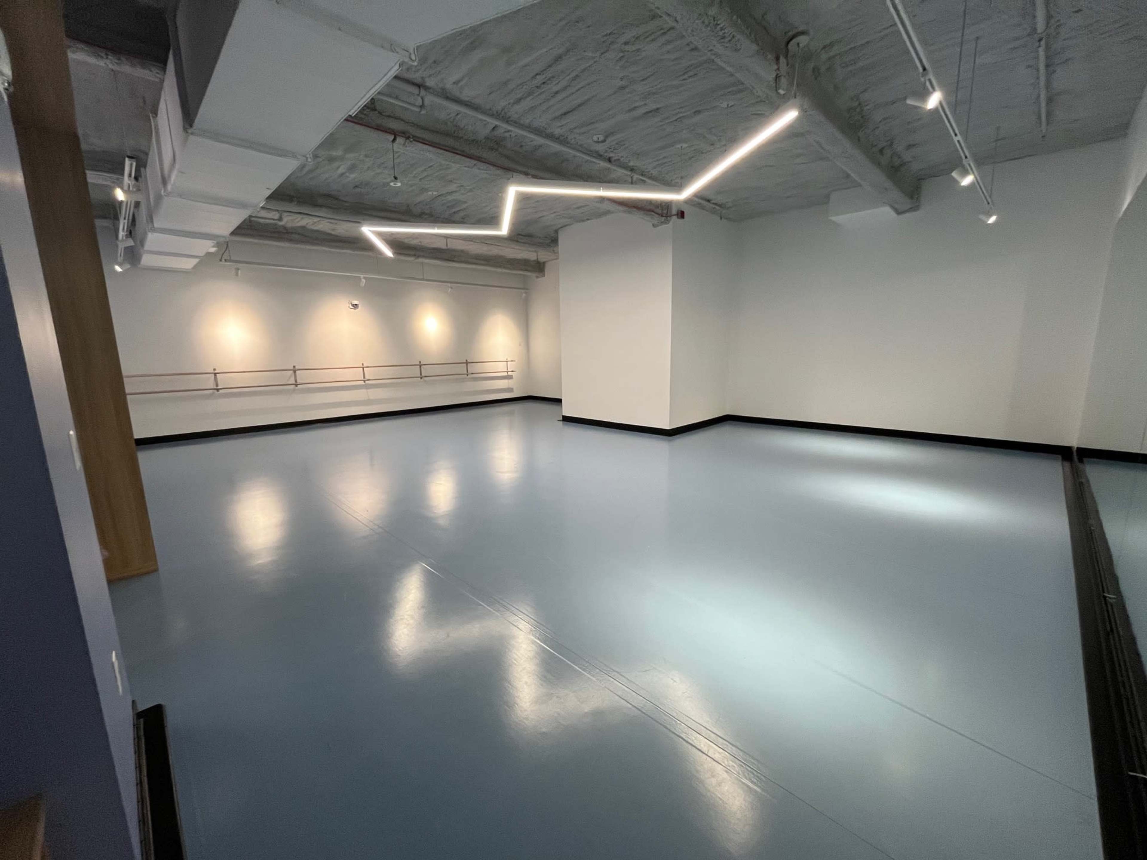 Spacious Uptown Dance Studio Image in Upper Manhattan, Manhattan, NY
