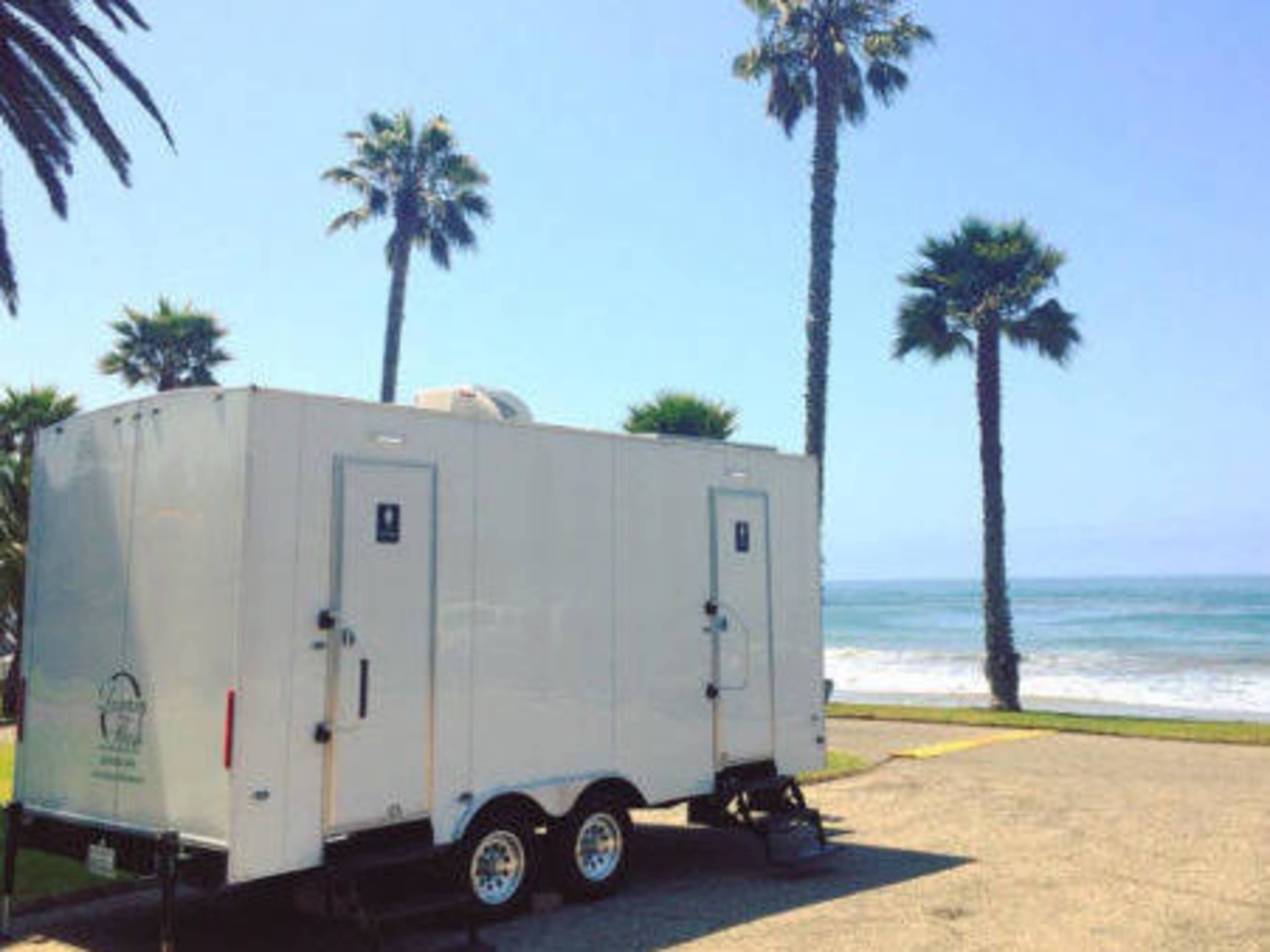 Mobile Restroom - Luxury 2 Station