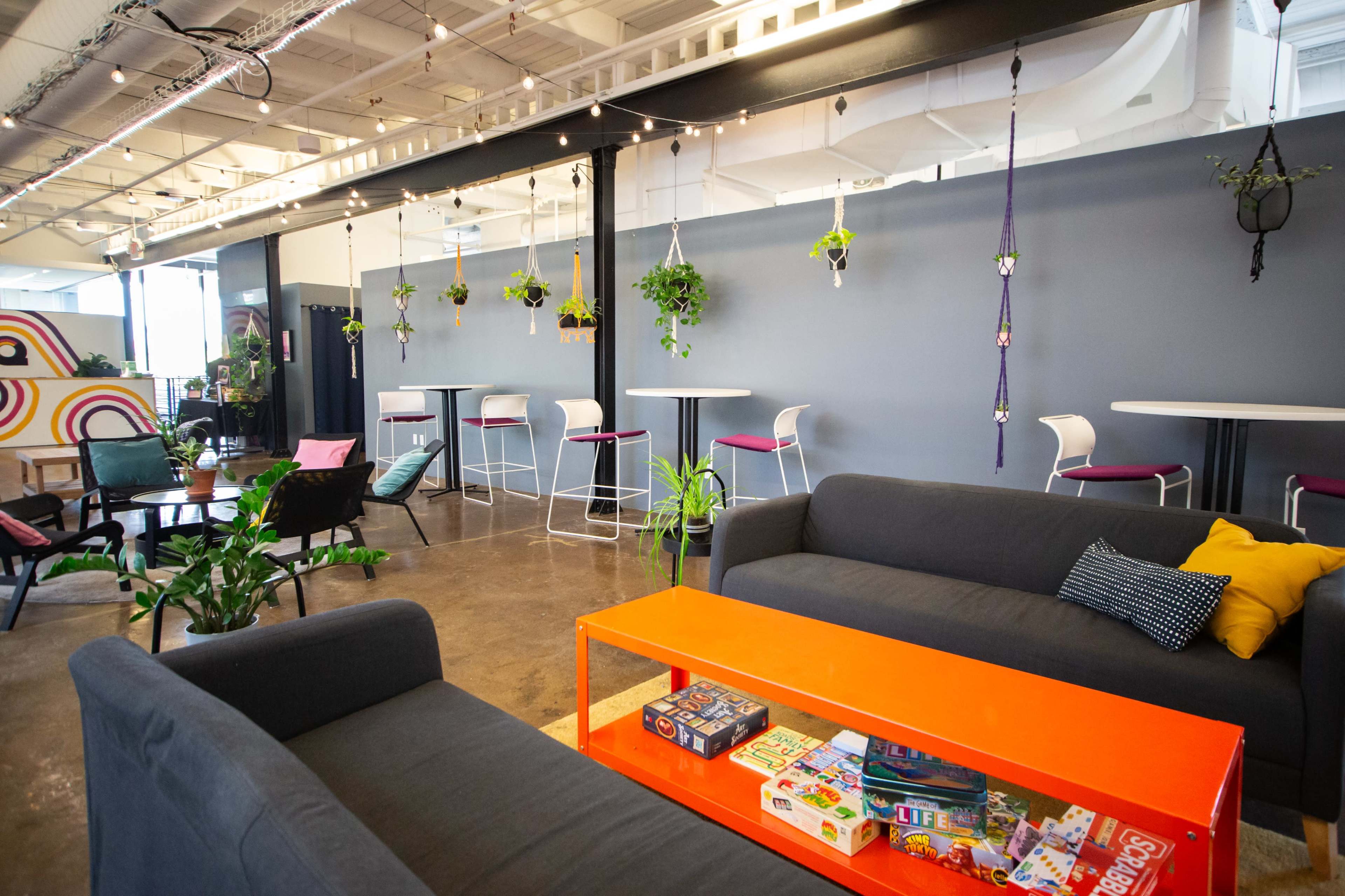 Cozy Lounge Space in Uptown Image in Uptown, Minneapolis, MN