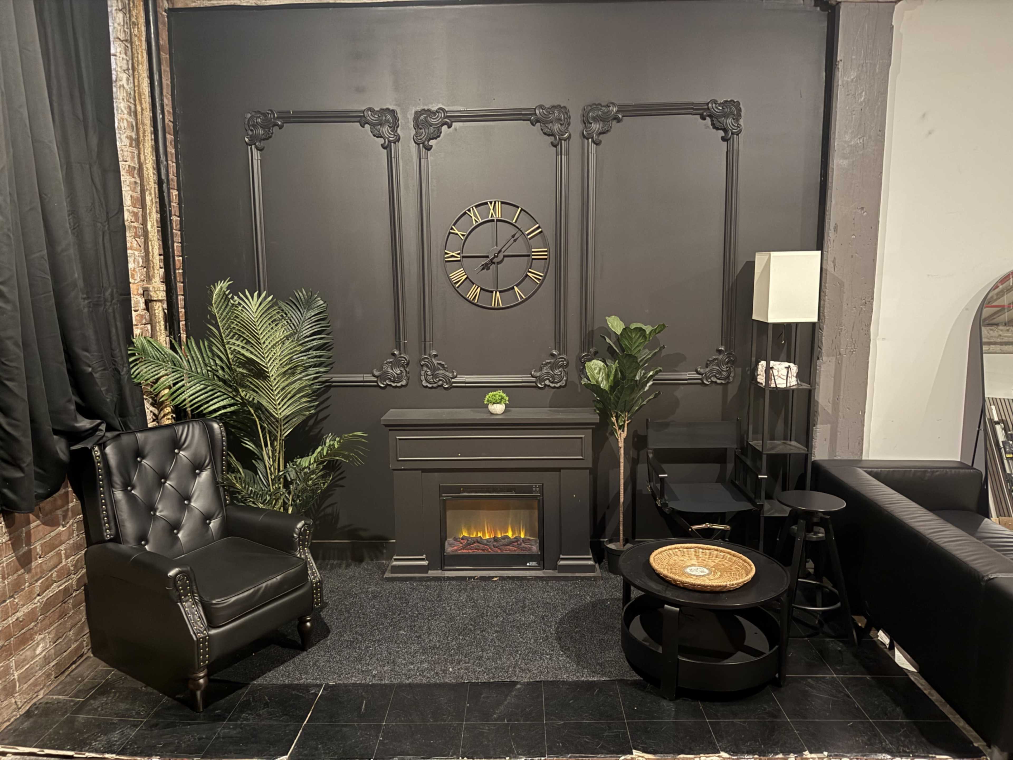 Sunset Park Beautiful Multi-Set Photo/Video Studio with Equipment Included ! *2025 VALENTINE'S DAY SET* Image in Sunset Park, Brooklyn, NY