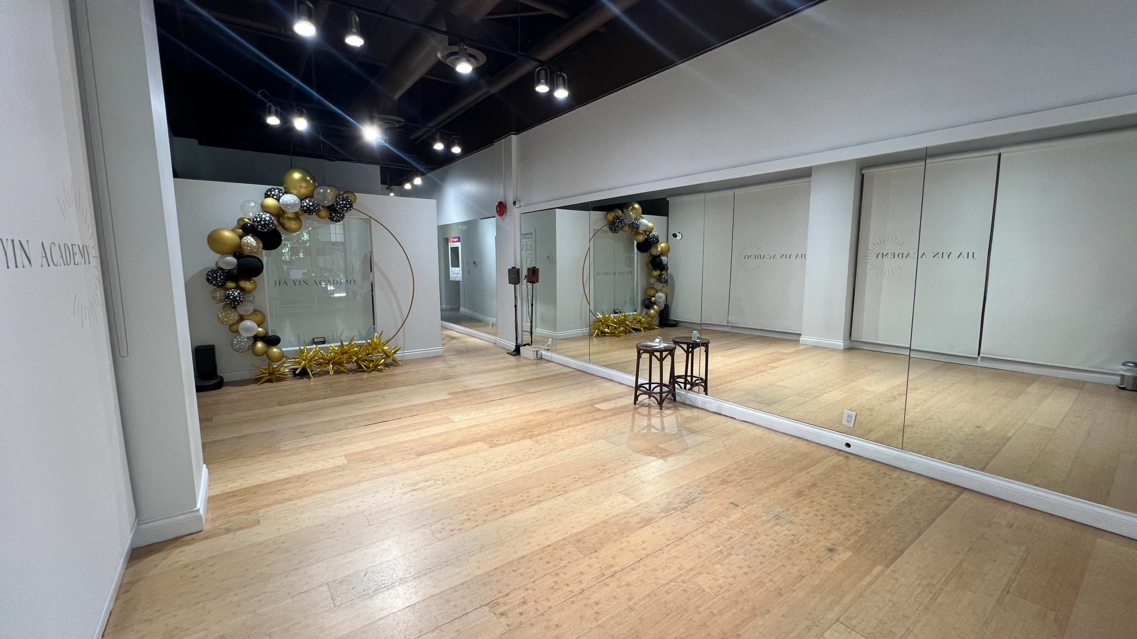 Vancouver Dunbar dancing and Singing Studio Image in Dunbar-Southlands, Vancouver, BC