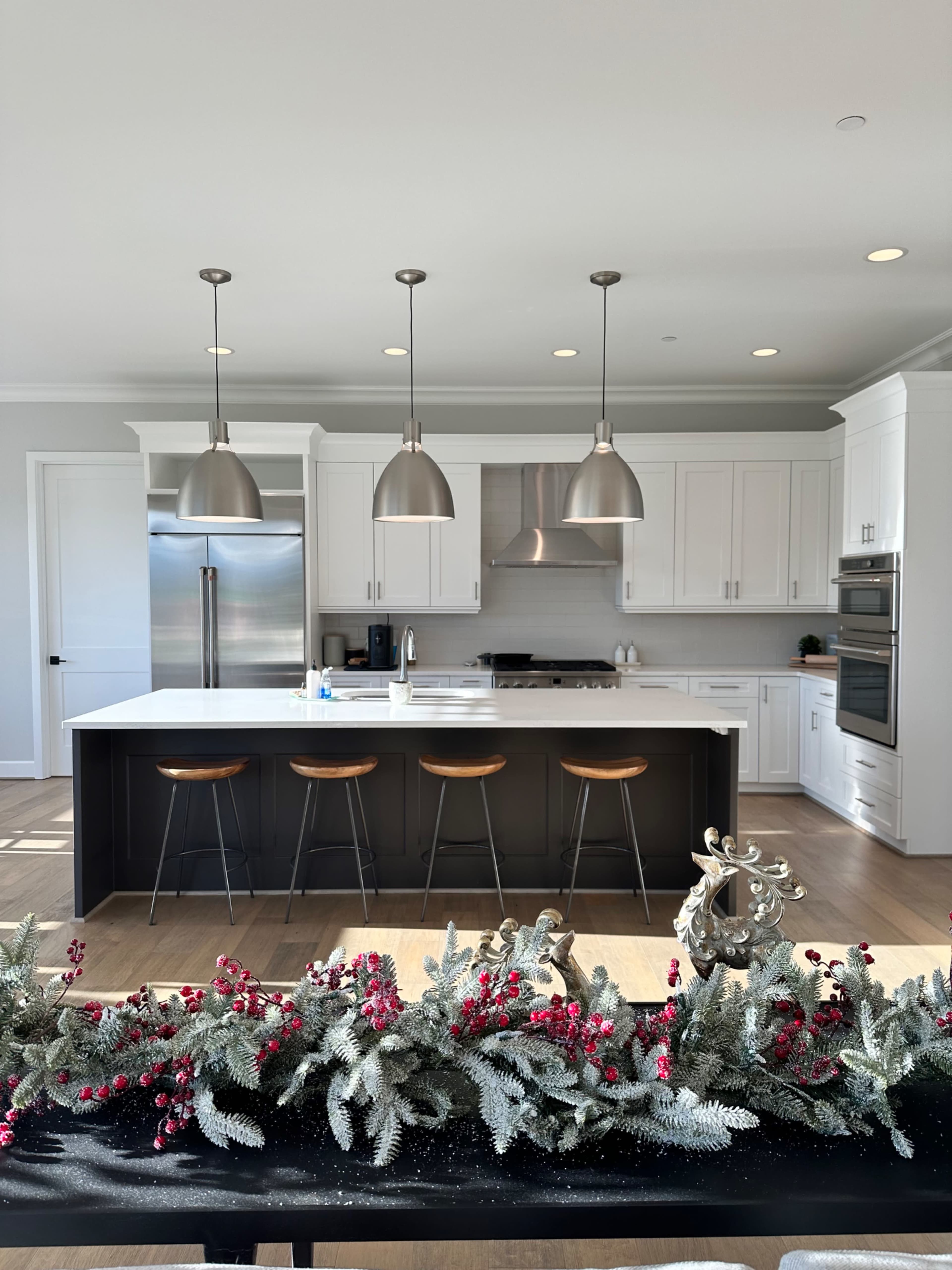 Beautiful well lit Mountain View home Image in , Buckley, WA