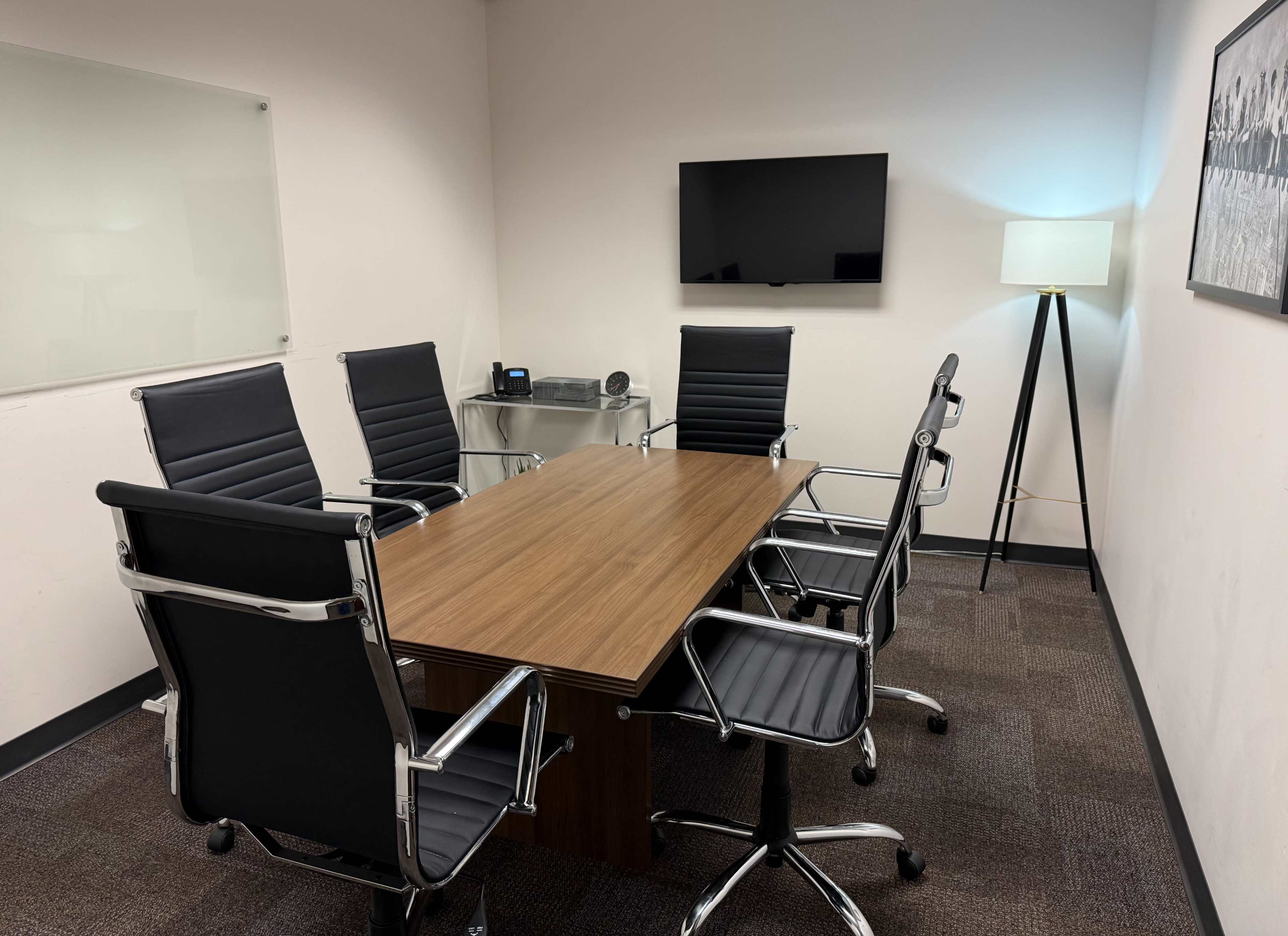 6 Person Meeting Room in Wild Basin Image in Rob Roy, Austin, TX