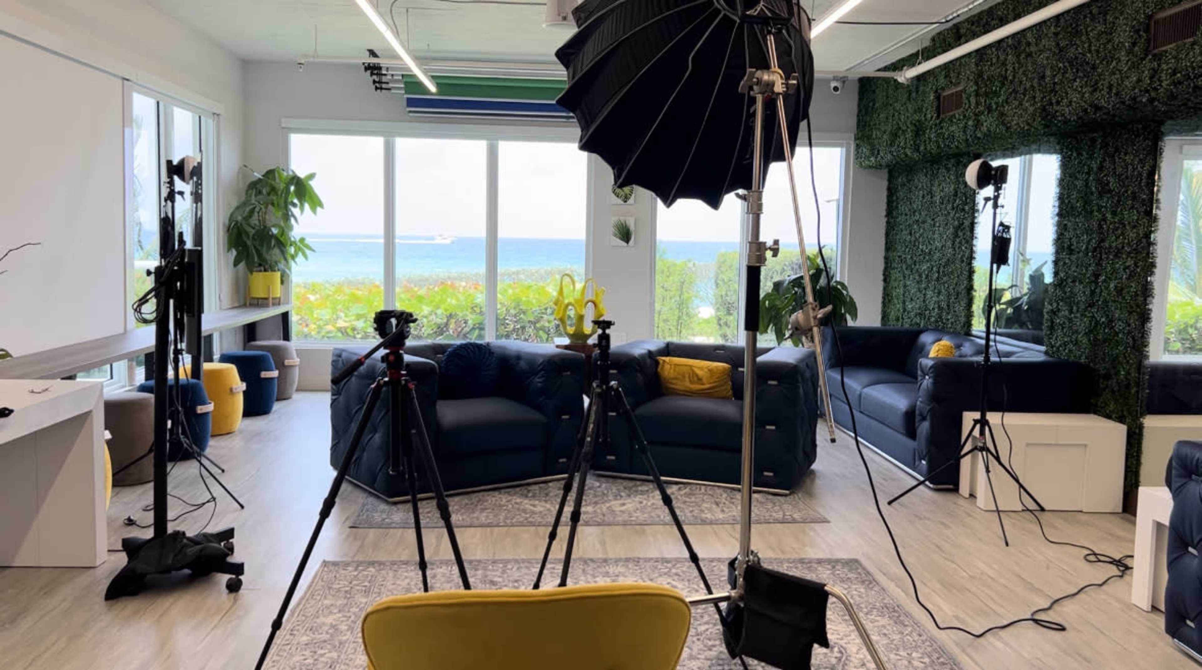 Unique Luxury Beach Front  Meeting Space - FULL VENUE Image in Hallandale Beach, Hallandale Beach, FL