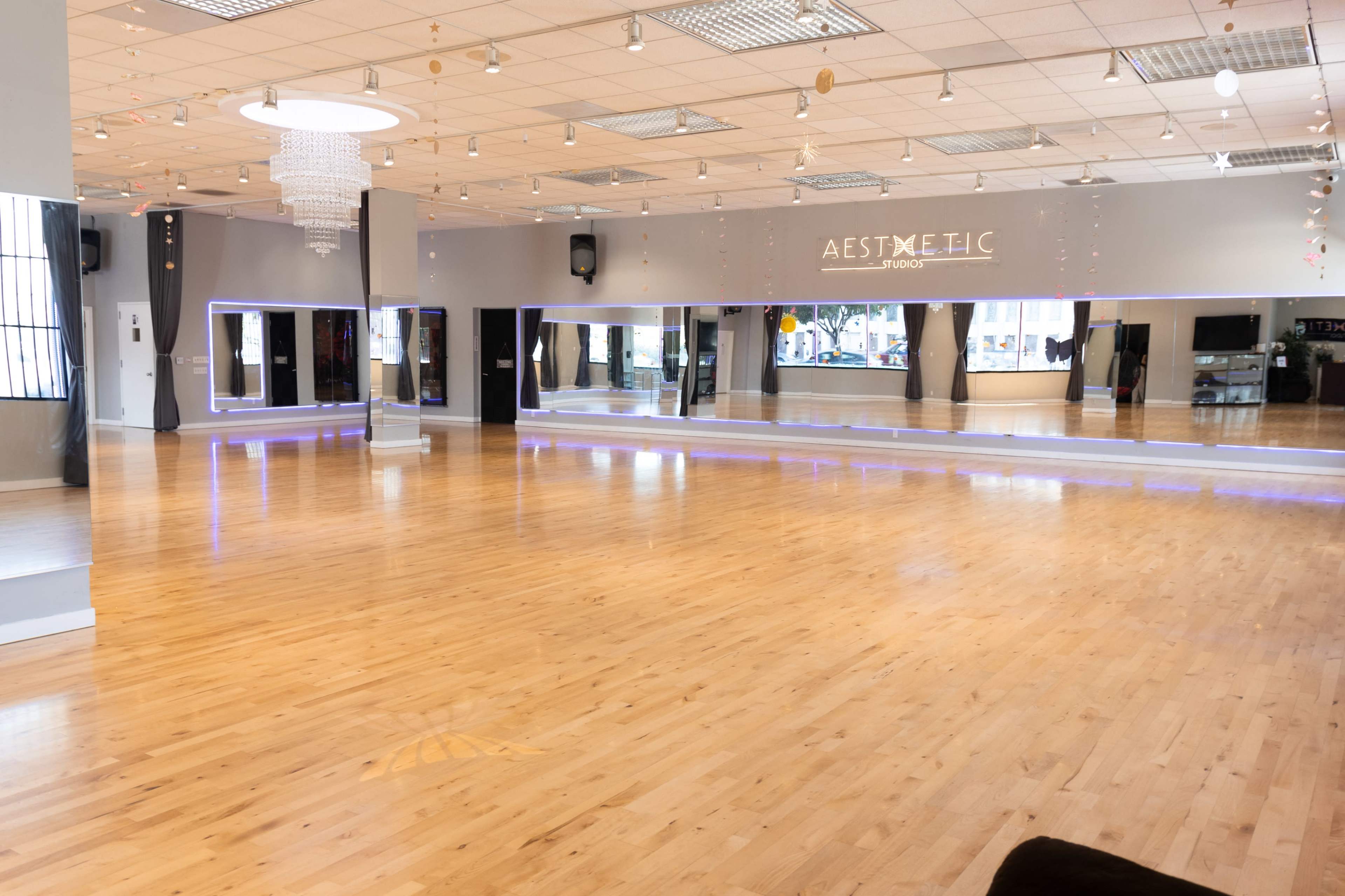 Dance, Fitness, Yoga Studio Image in Sherman Oaks, Los Angeles, CA