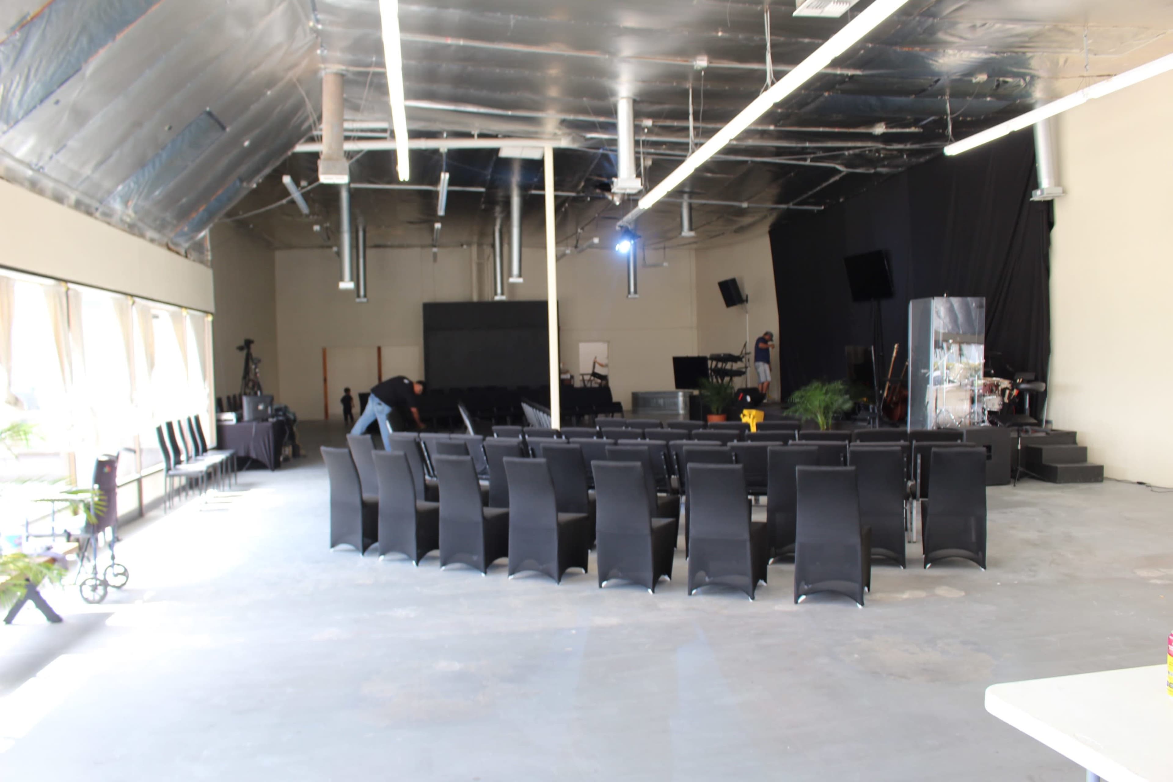 Spacious & VersatileWest Valley Event Venue | Perfect for Parties, Weddings & Gatherings! Image in Canoga Park, Canoga Park, CA