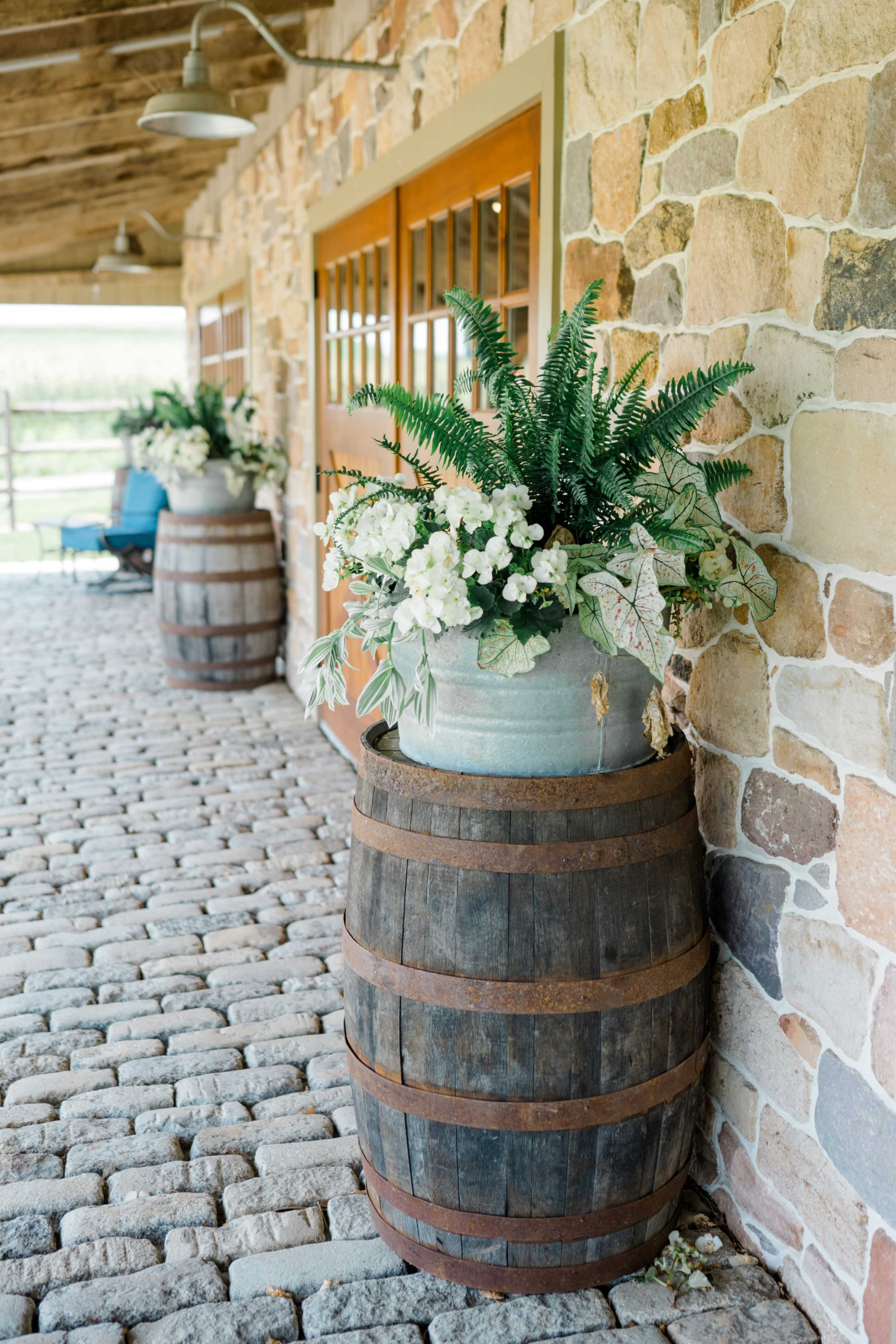 "Charming, Rustic Space with Country Views" Image in Caernarvon Township, East Earl, PA