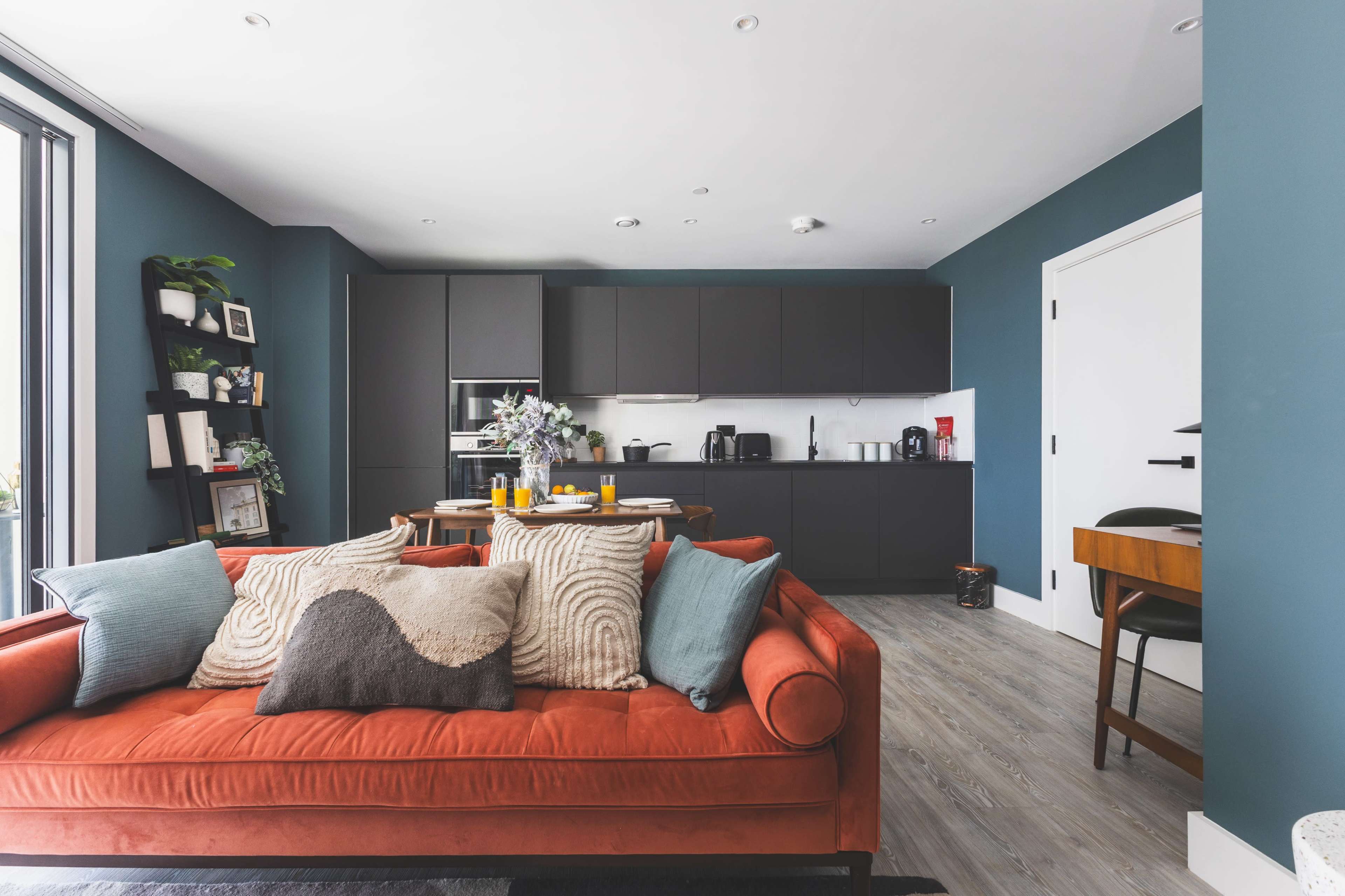 Luxury 2 Bedroom Flat w/ Great Views Image in London, London, ENG