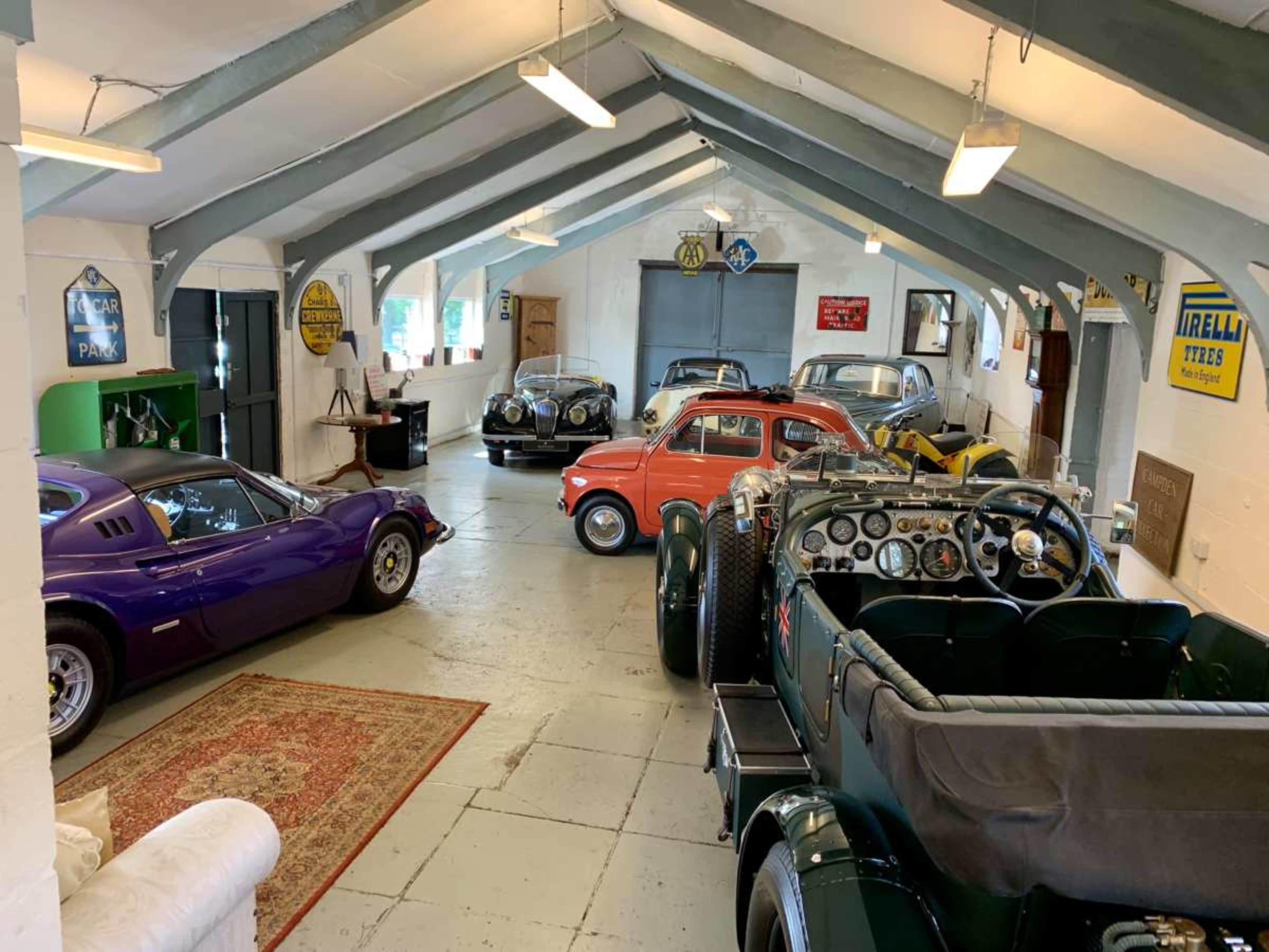 Classically British & rustic space in the heart of the North Cotswolds Image in Blockley, Gloucestershire, ENG