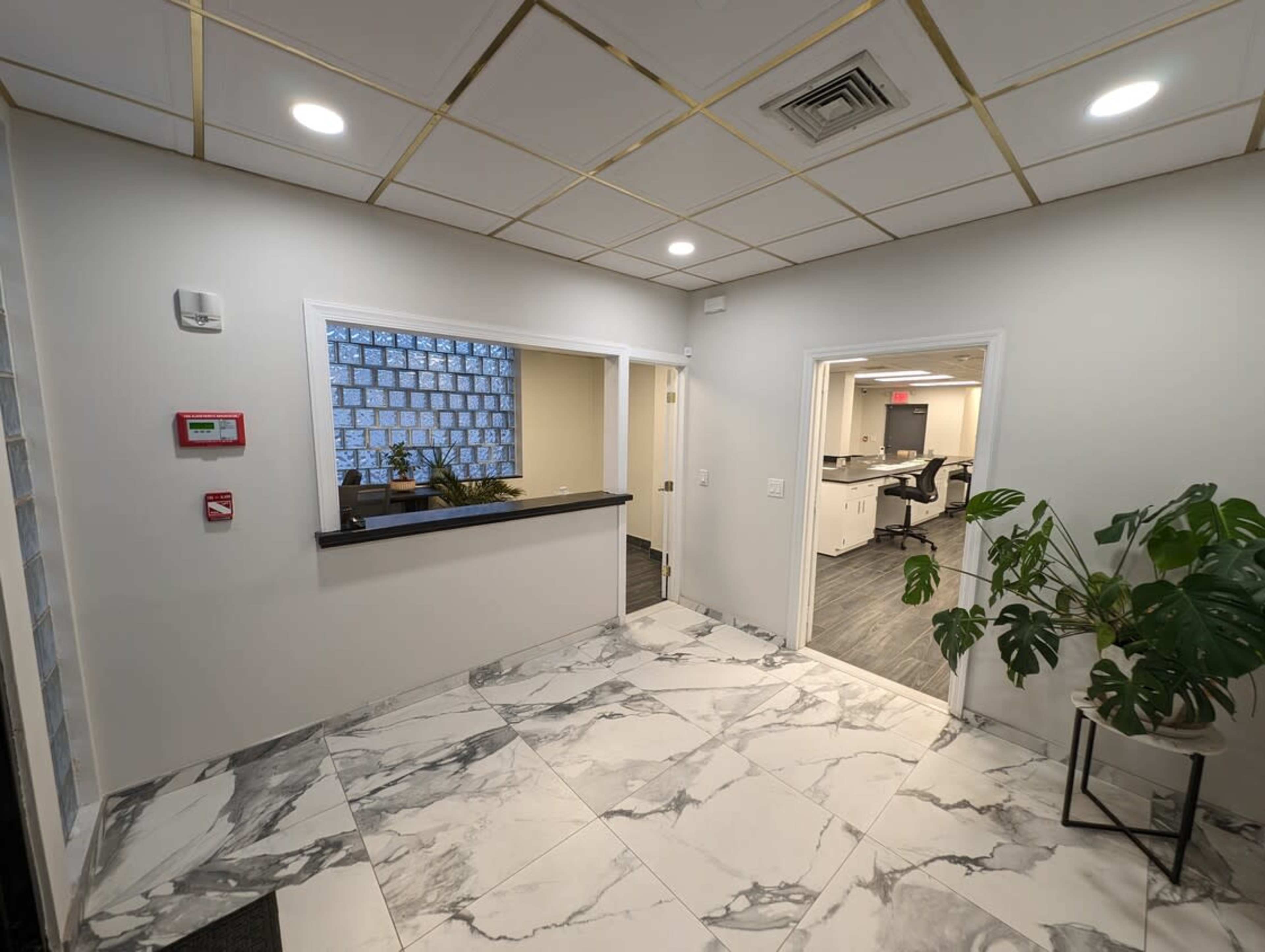 Large Creative and Technical Workspace Image in Mariners Harbor, Staten Island, NY