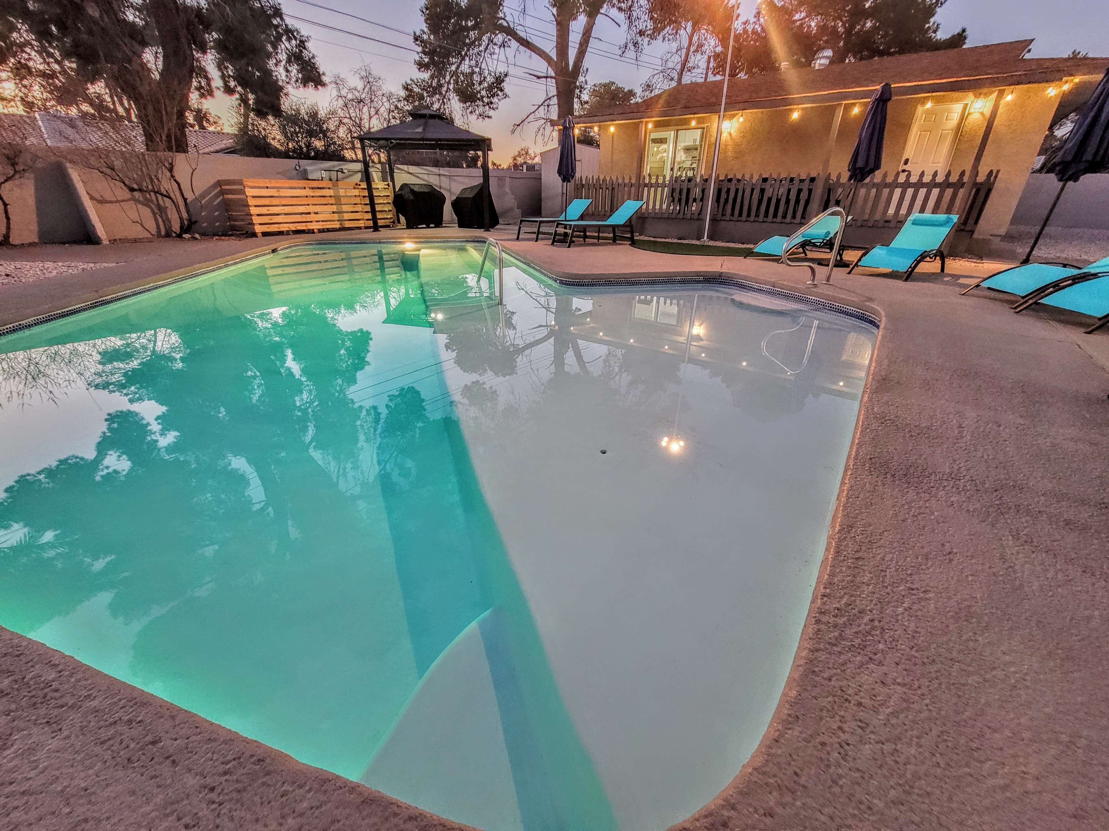 Beautiful Ranch Style Estate with Private Pool and Extended Accommodations Image in Paradise, Las Vegas, NV