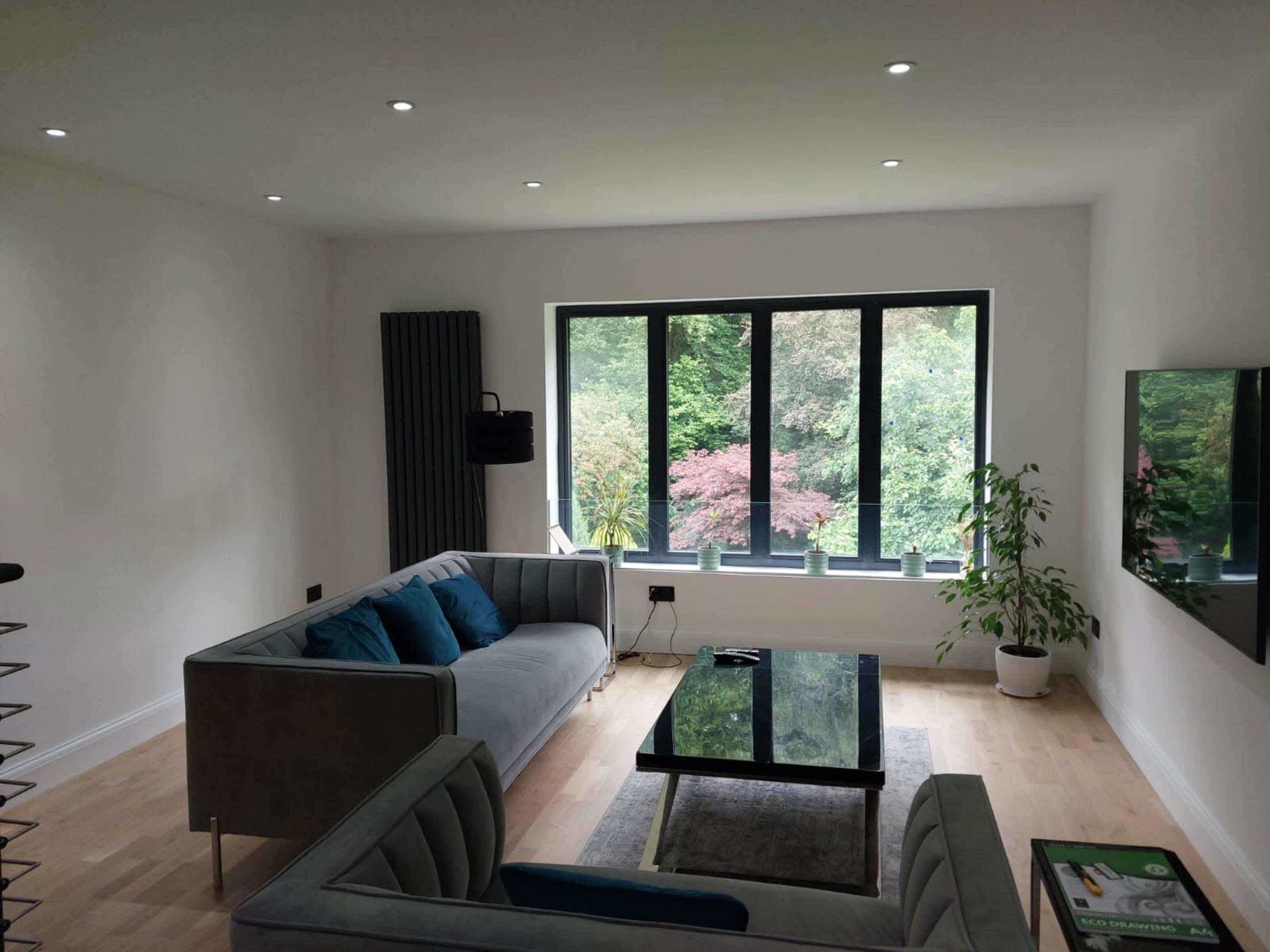Modern open living space with lots of natural light Image in Croydon, Croydon, ENG