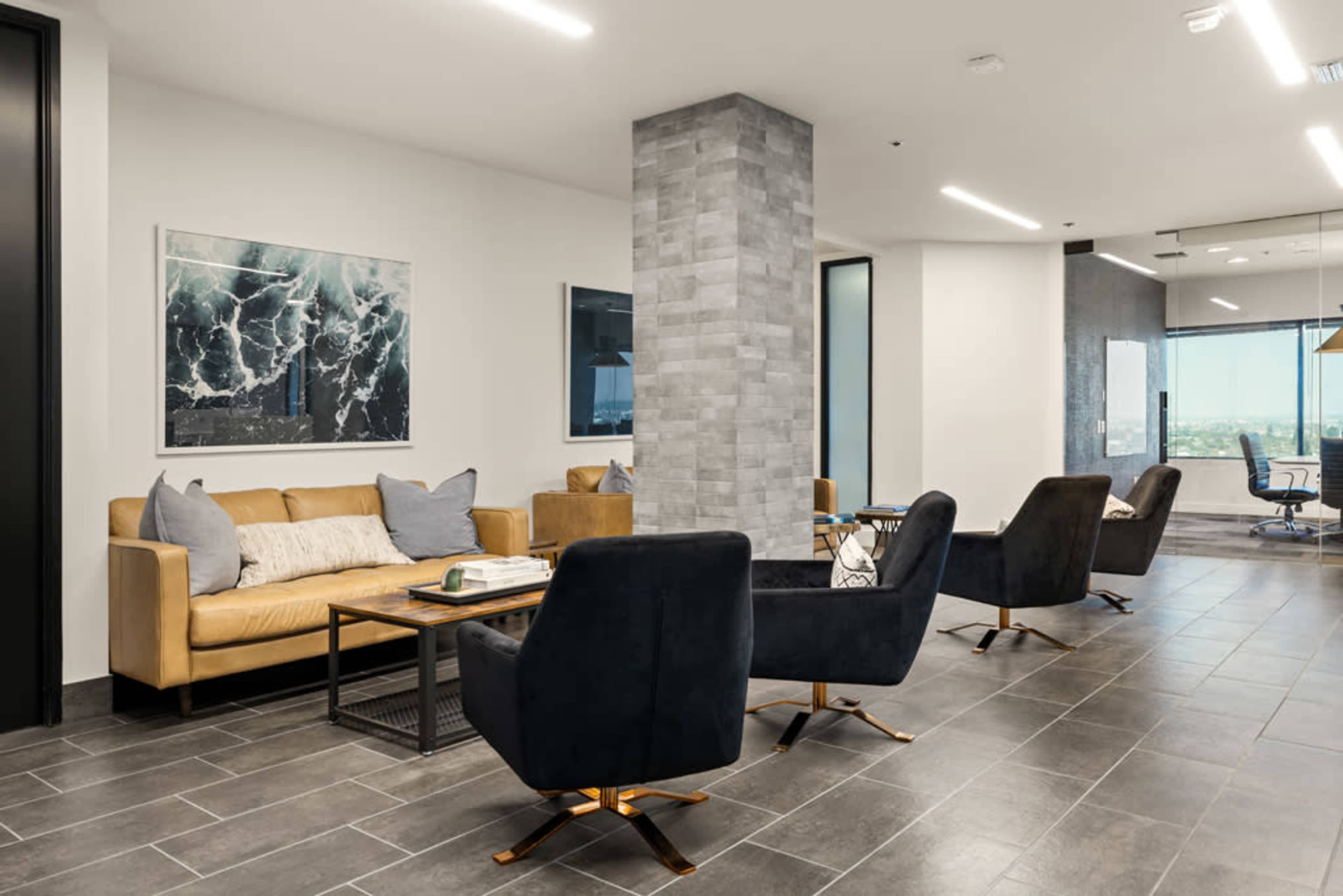 4-Person, Newly Remodeled Meeting Room Image in Oak View, Huntington Beach, CA
