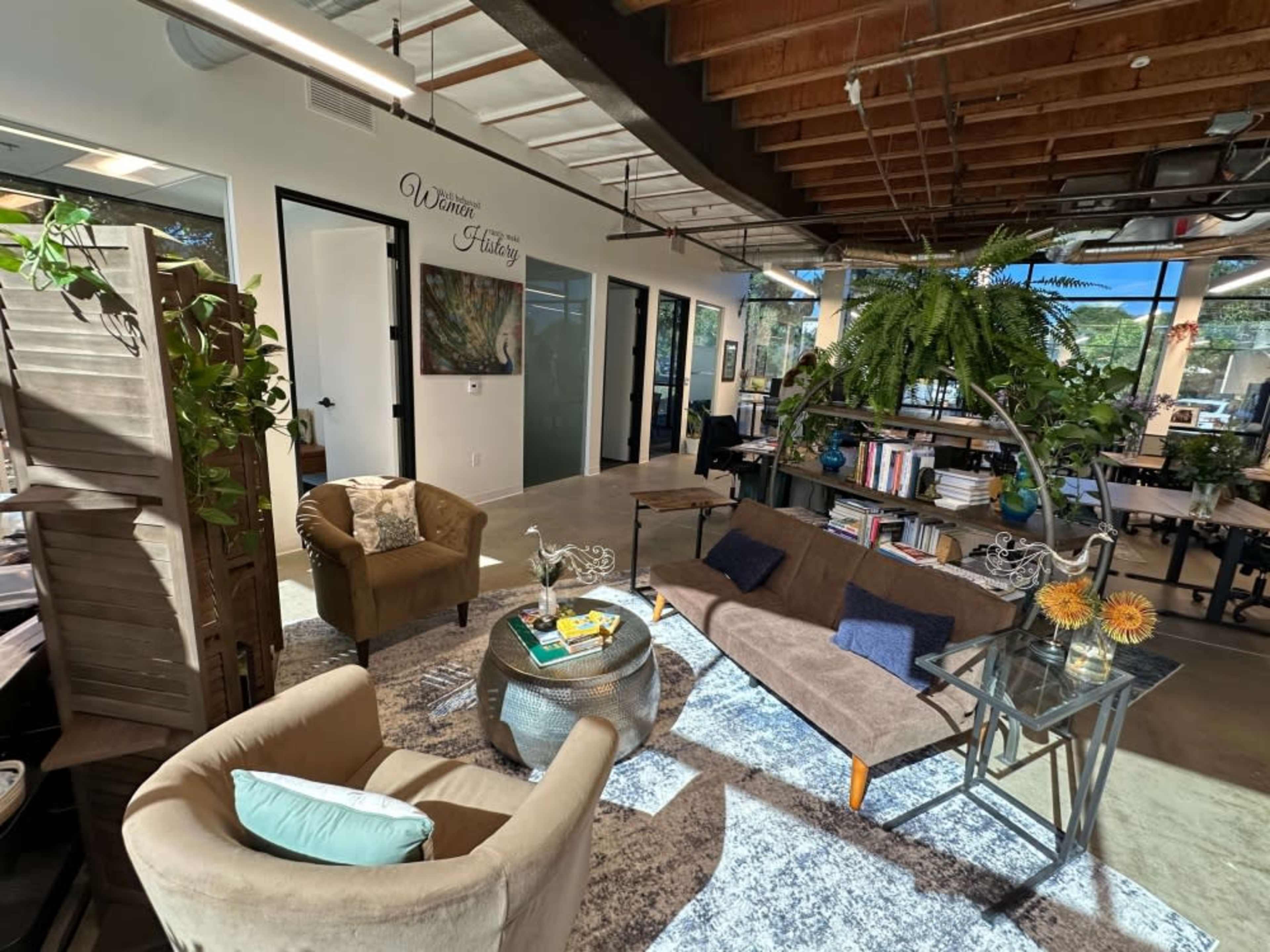 Modern meeting room with free parking Image in Sorrento Valley, San Diego, CA