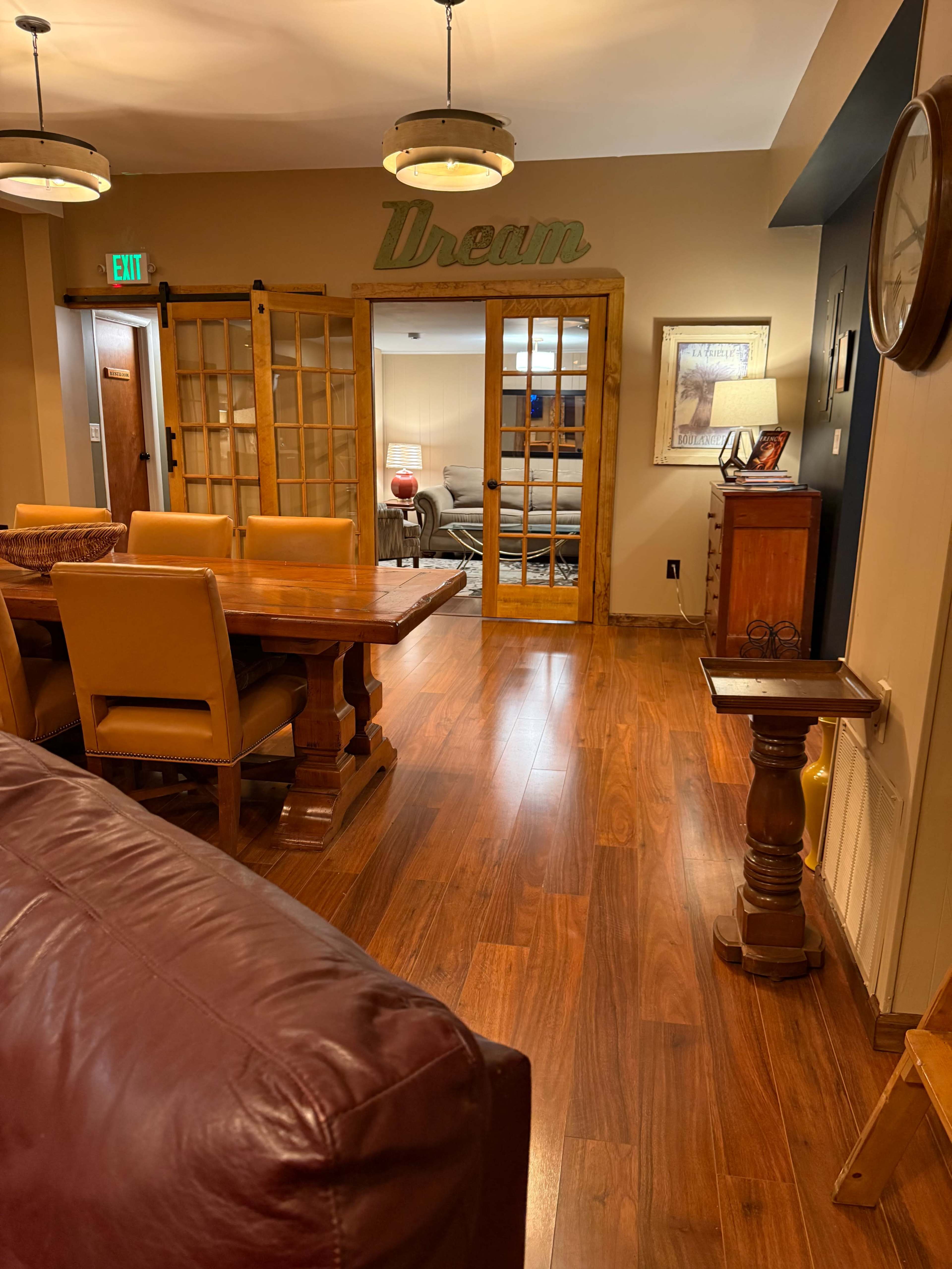 Shara Chapman Hall: a renovated church for events and social gatherings Image in Summit, charlotteville, NY