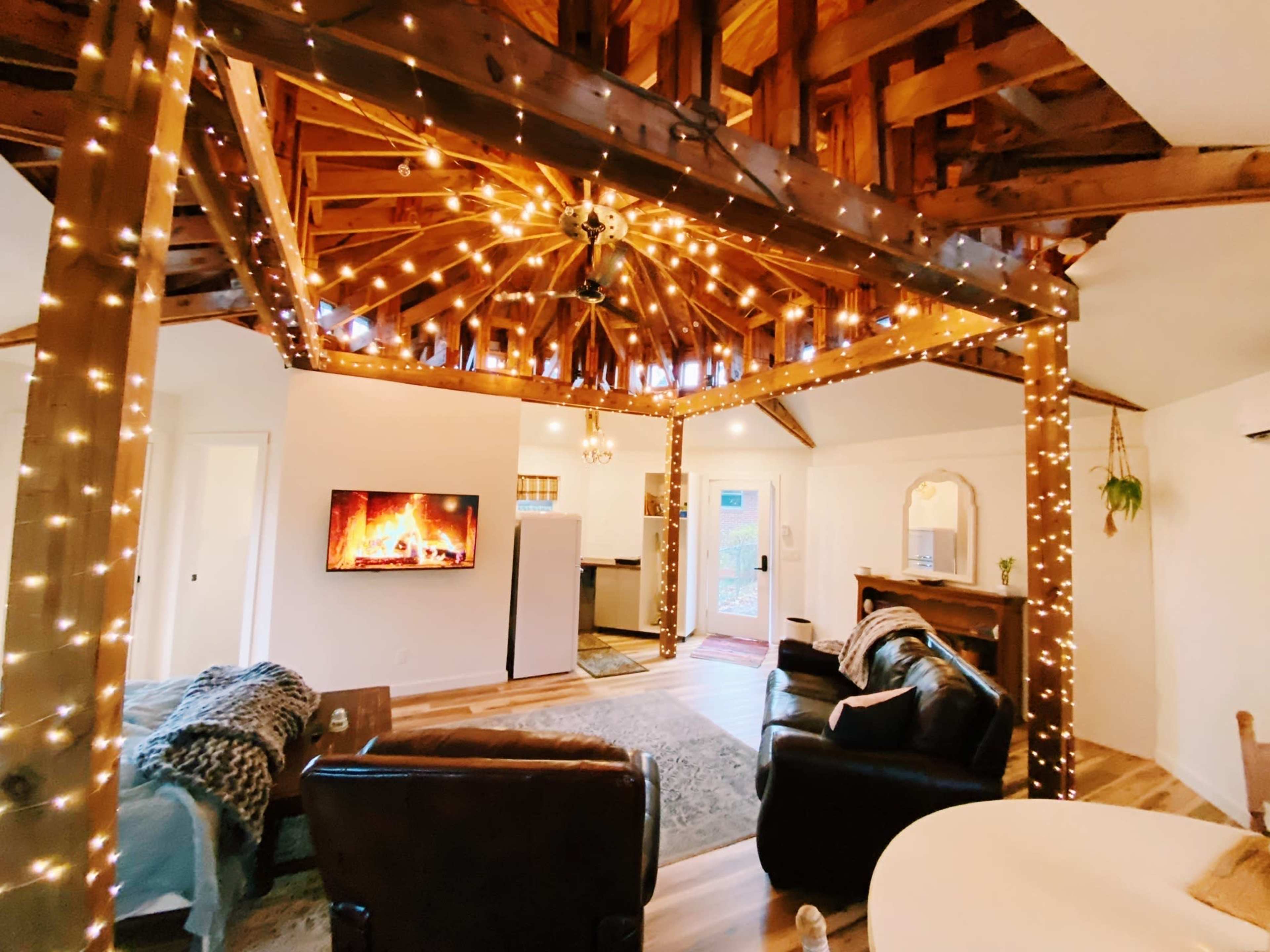 Grandview Dome Studio: Natural Light + Scenic Views Image in Travelers Rest, Travelers Rest, SC